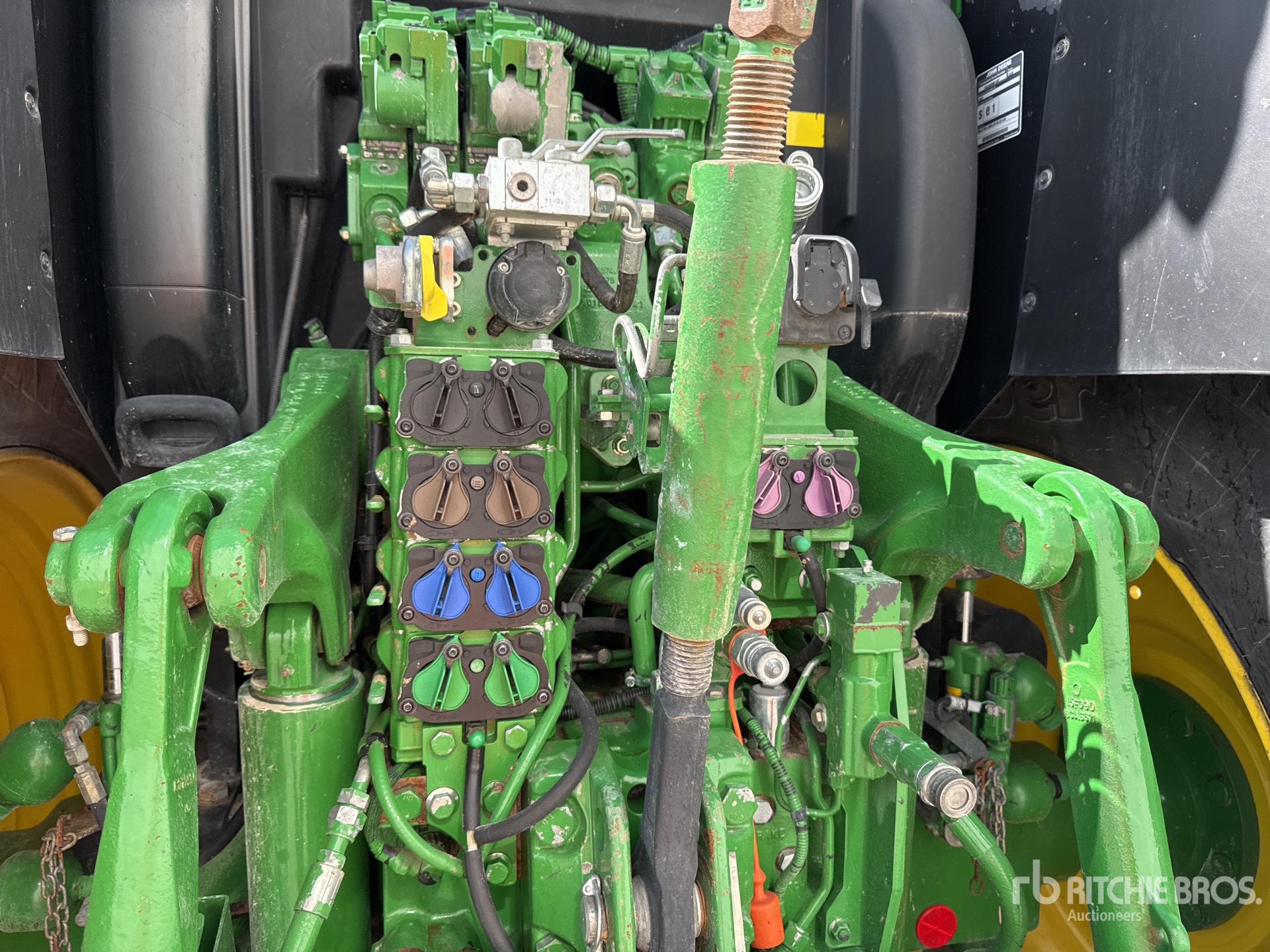 2016 John Deere 6175R AUTO POWE