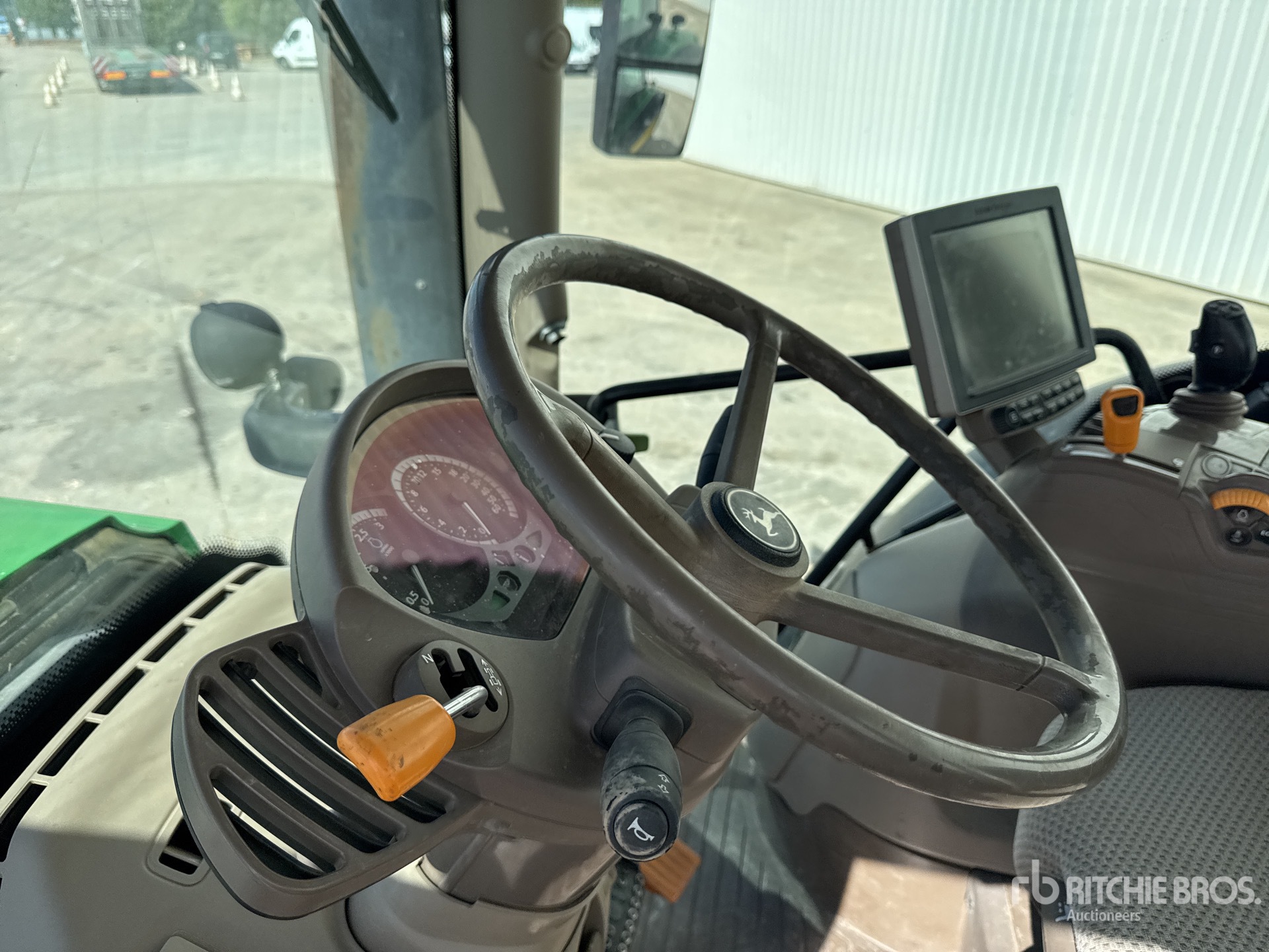 2016 John Deere 6175R AUTO POWE