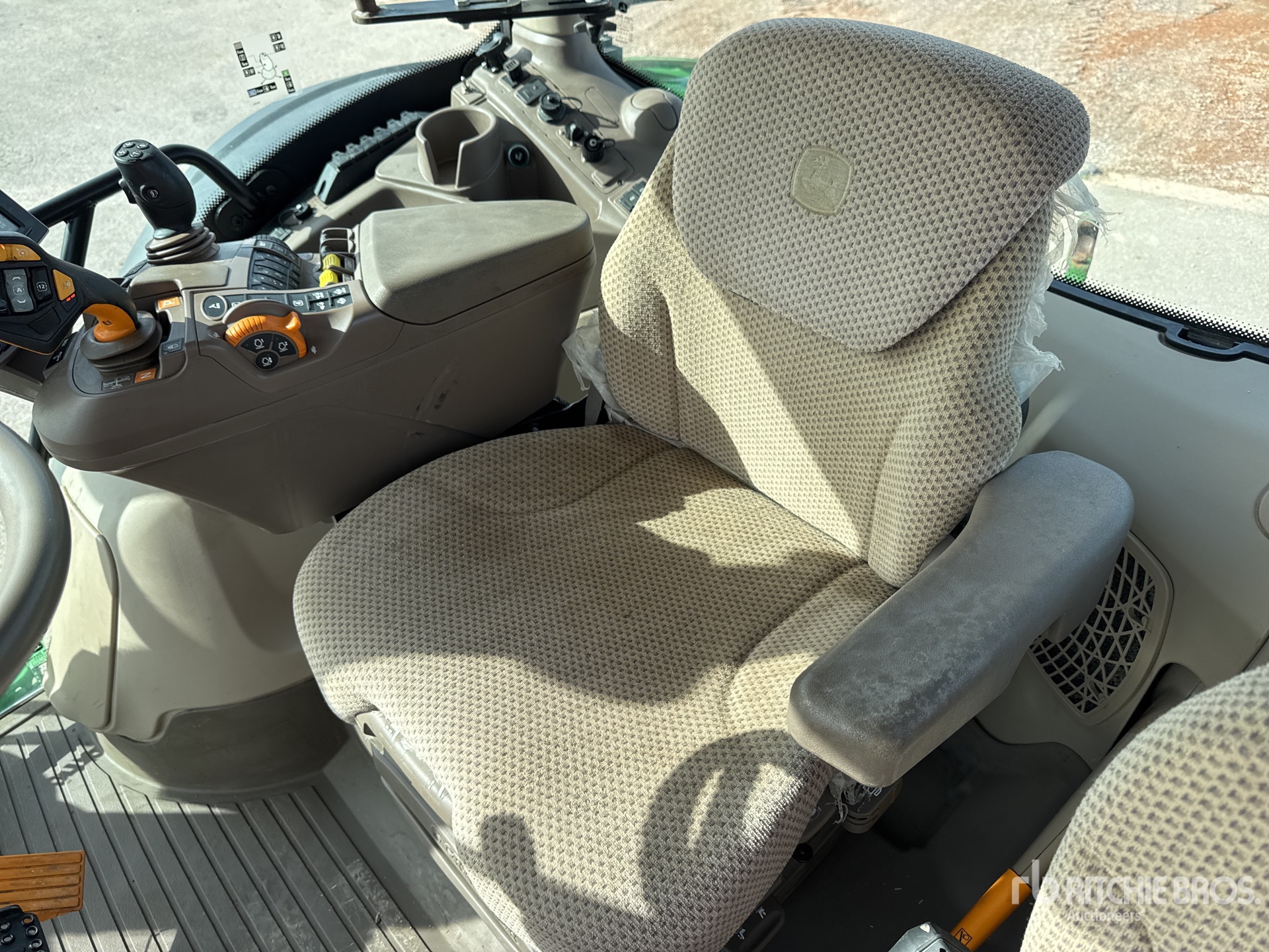 2022 John Deere 6175R AUTO POWE