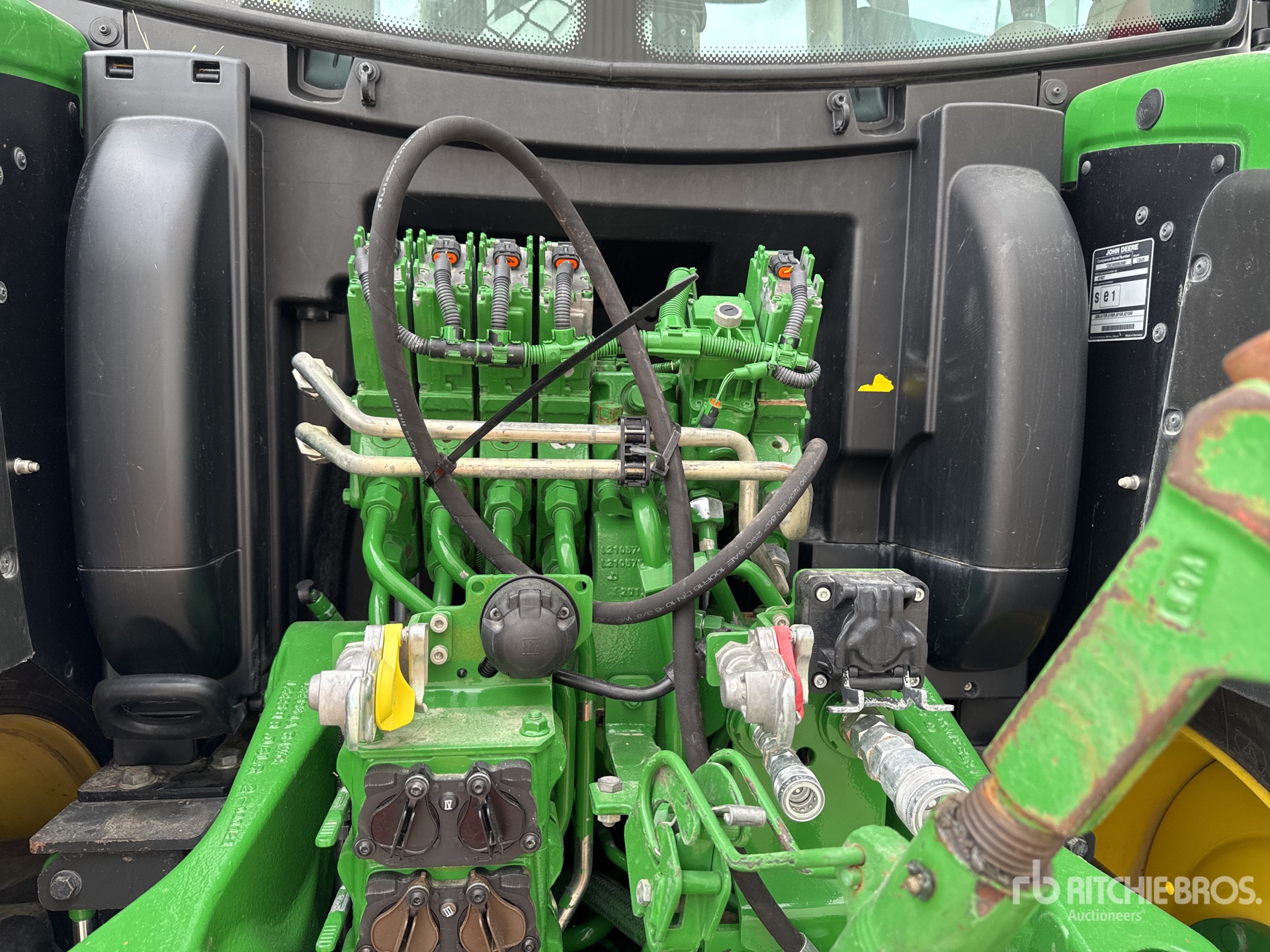 2022 John Deere 6175R AUTO POWE