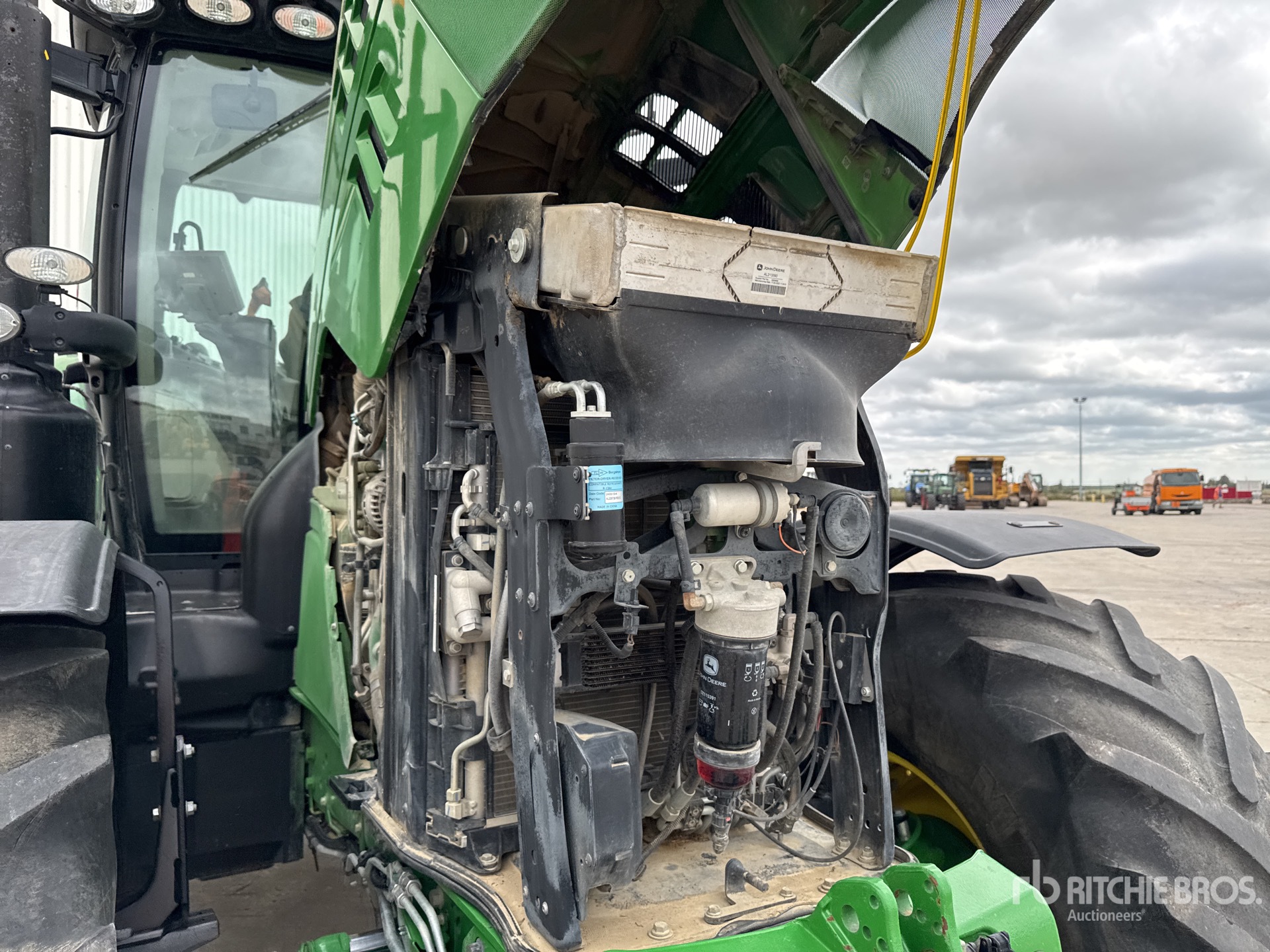 2022 John Deere 6175R AUTO POWE