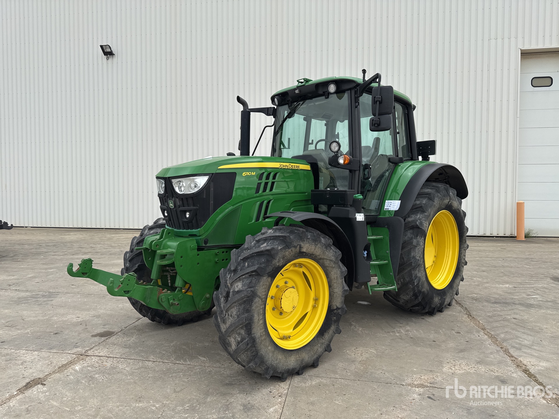 2019 John Deere 6110M