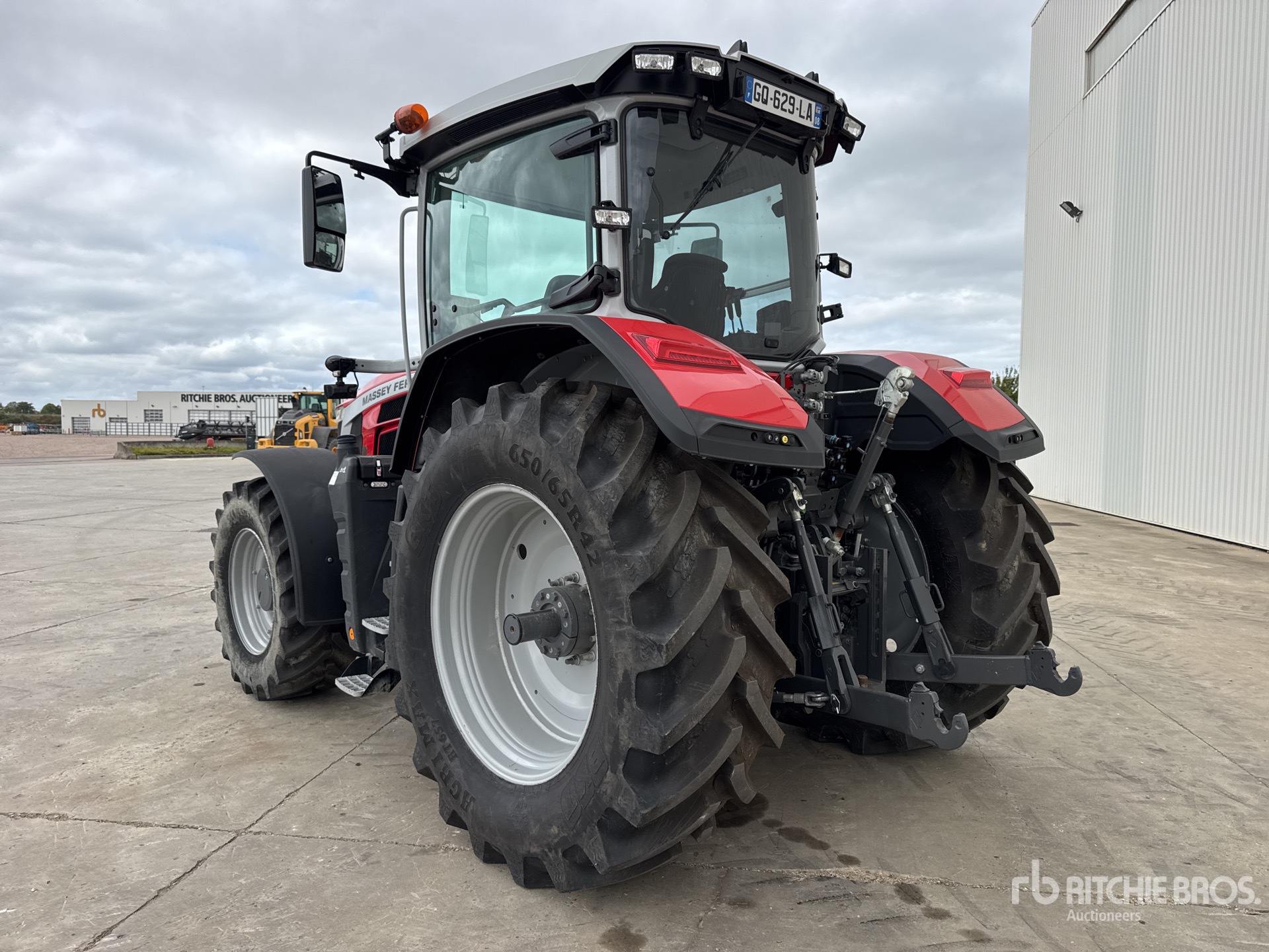 2023 Massey Ferguson 8S.205 DYNA-7