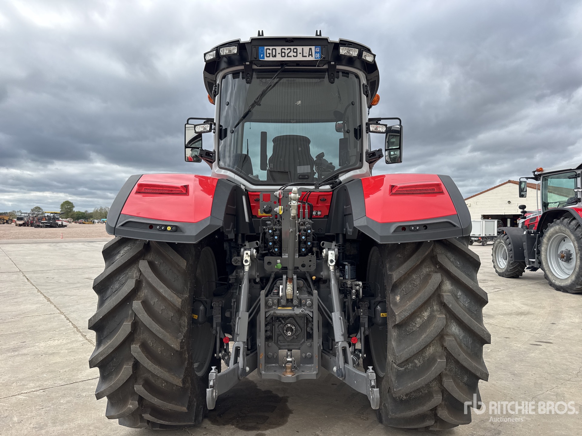 2023 Massey Ferguson 8S.205 DYNA-7