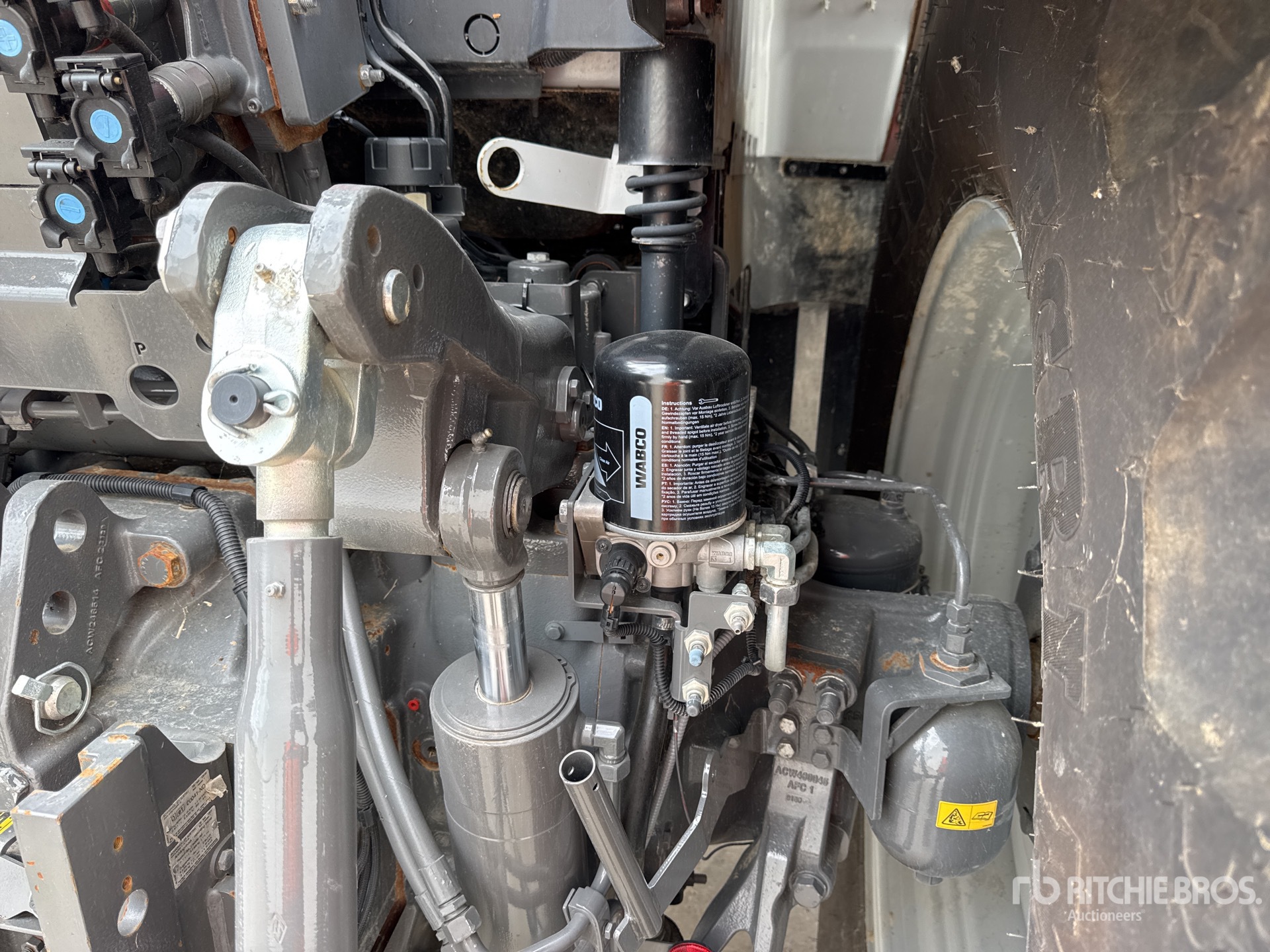 2023 Massey Ferguson 8S.205 DYNA-7