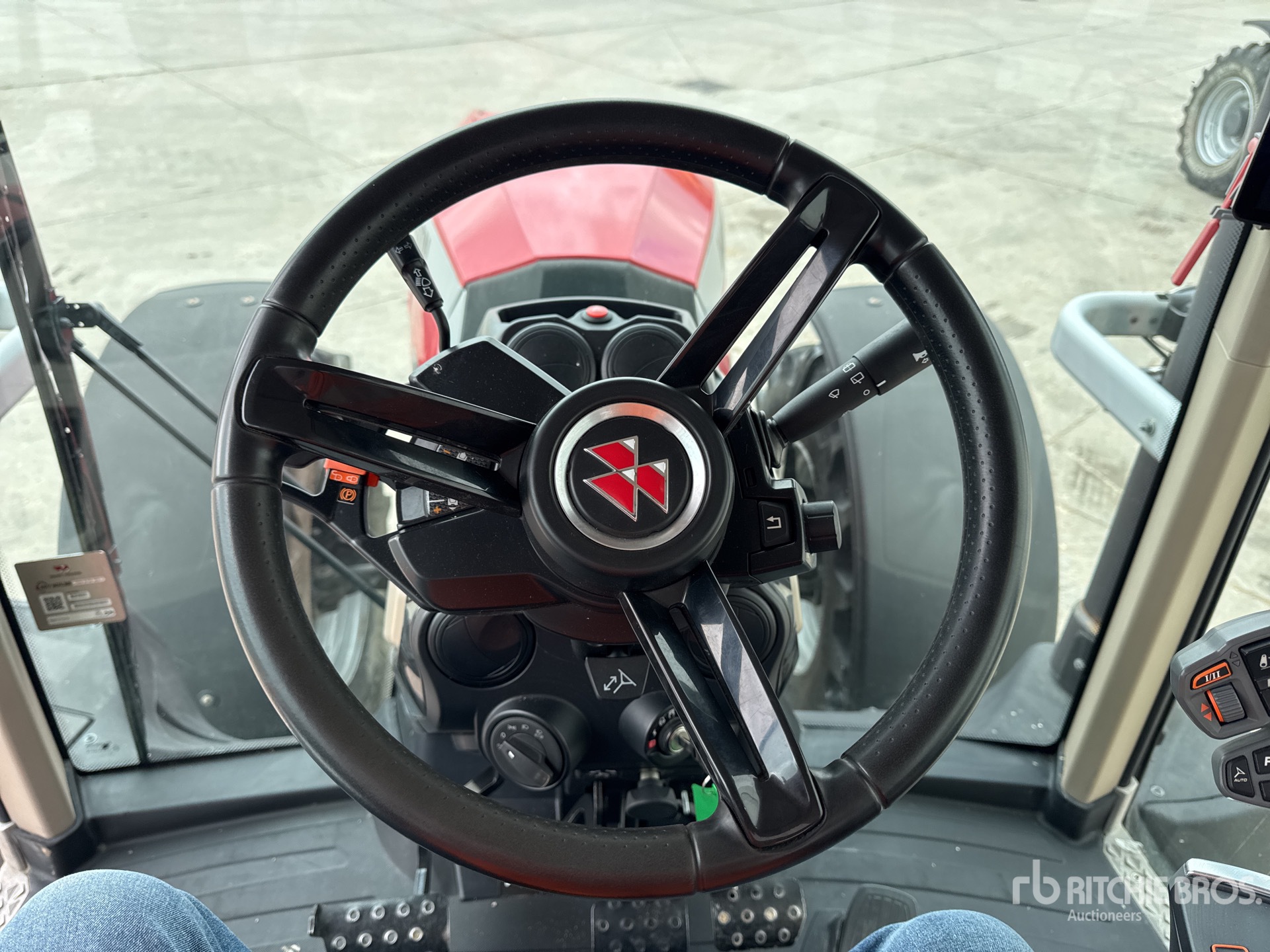 2023 Massey Ferguson 8S.205 DYNA-7