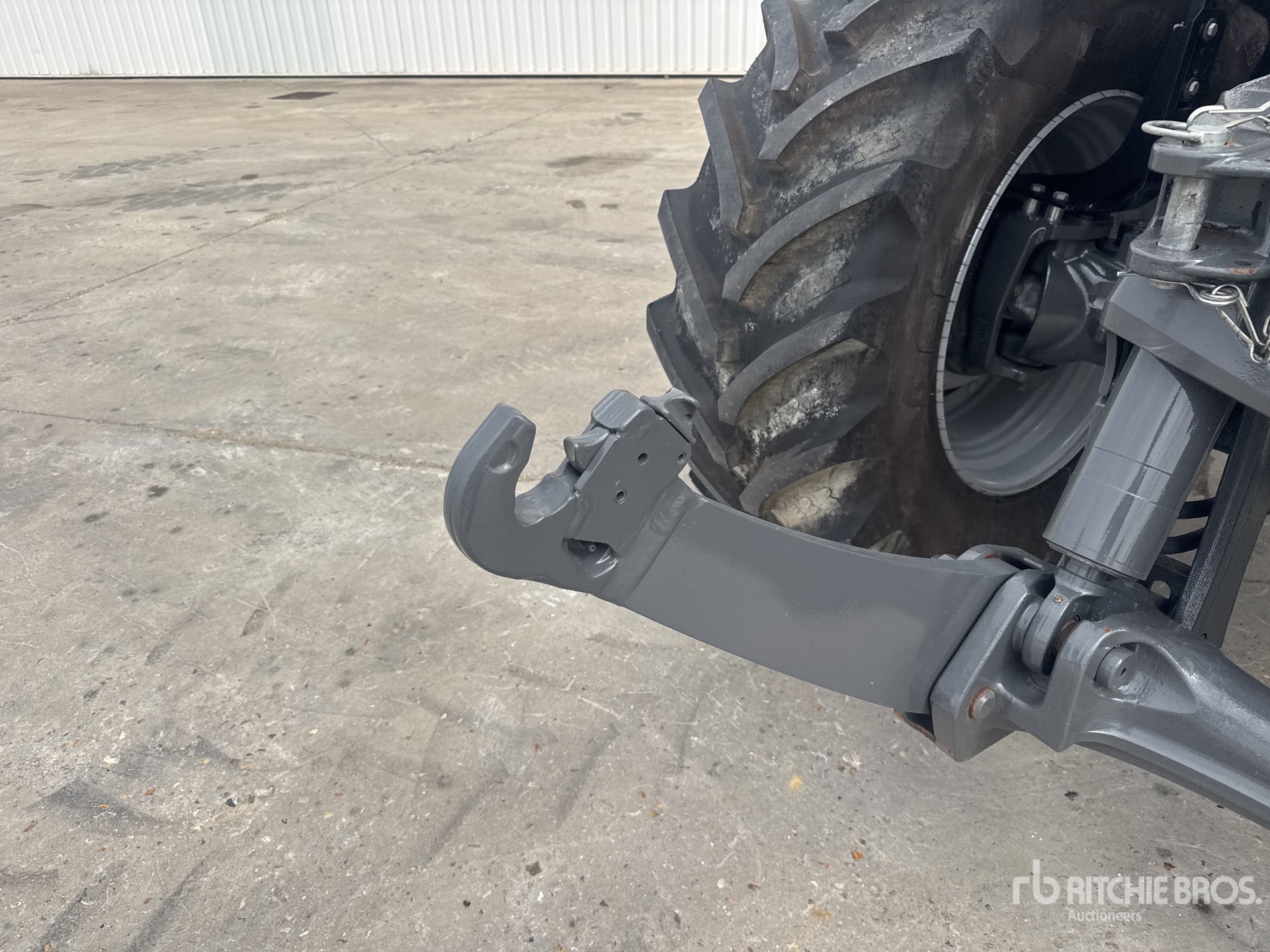 2023 Massey Ferguson 8S.205