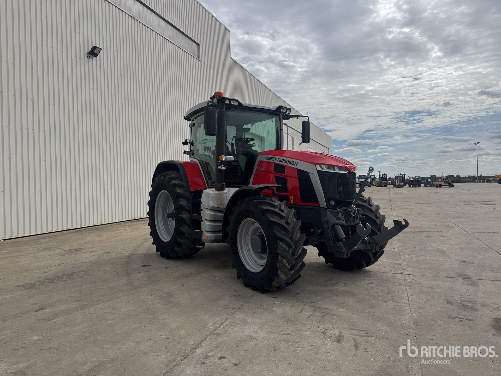 2023 Massey Ferguson 8S.205