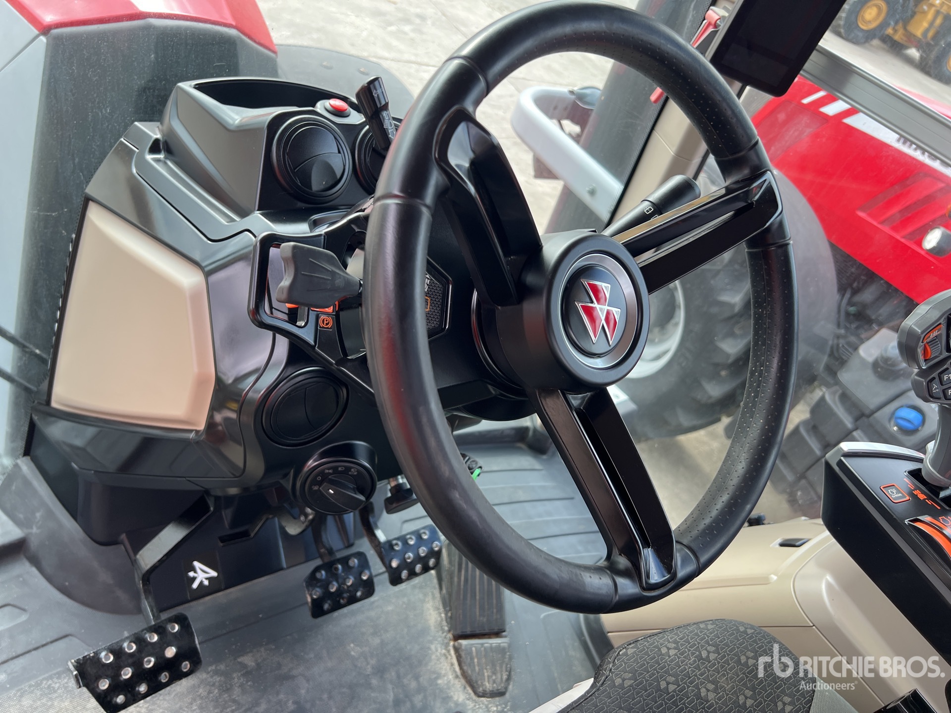 2023 Massey Ferguson 8S.205