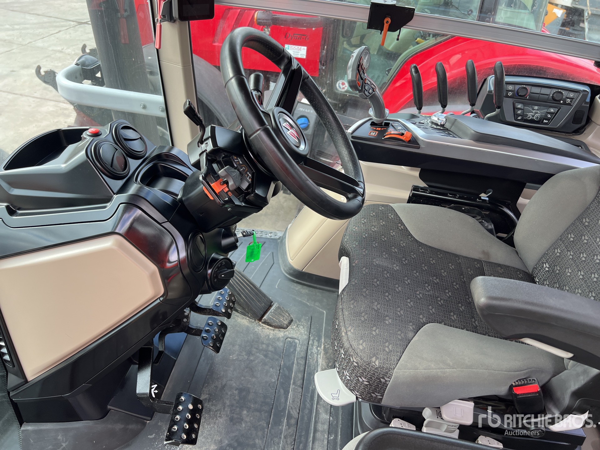 2023 Massey Ferguson 8S.205