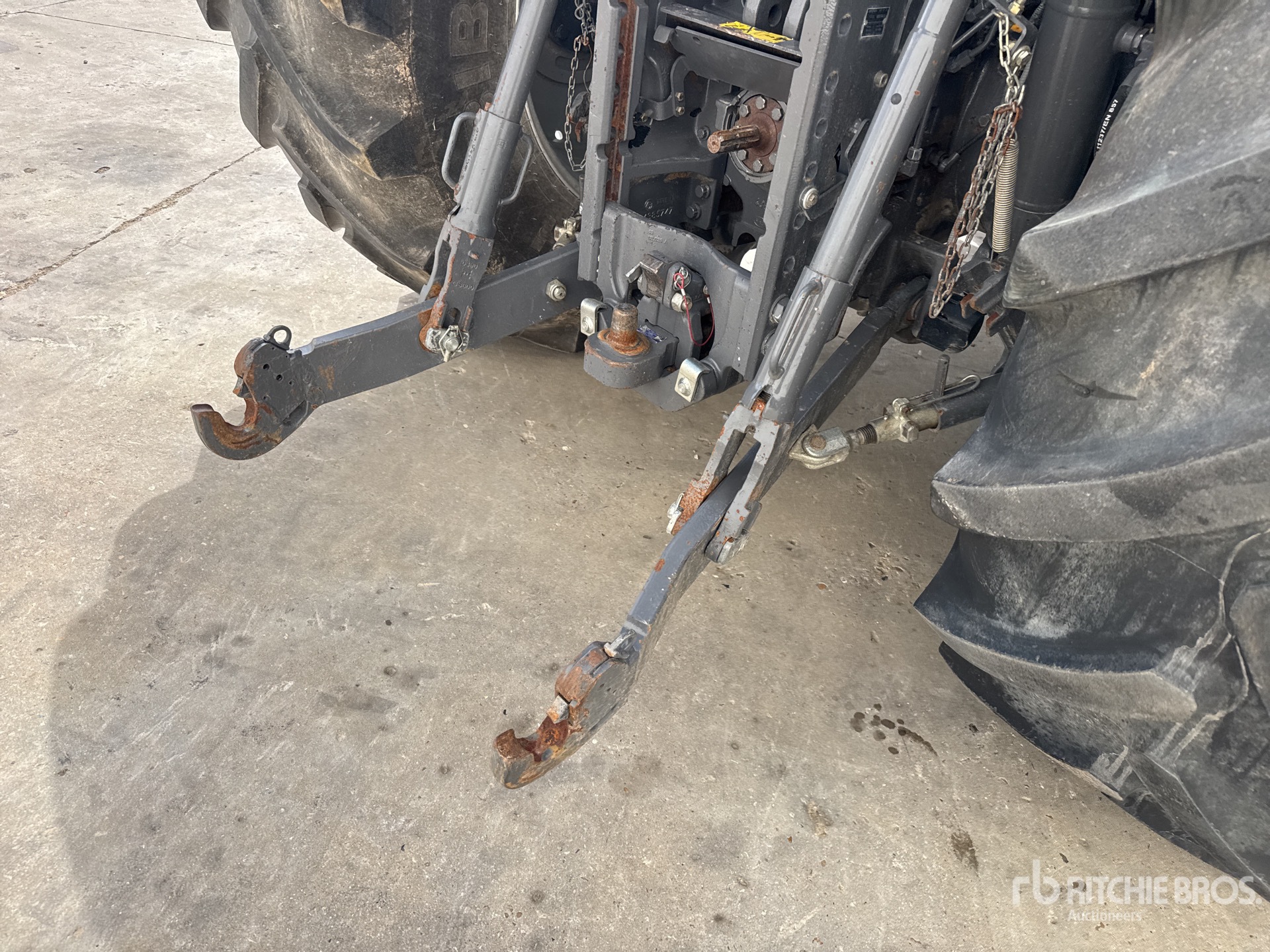 2016 Massey Ferguson 7724