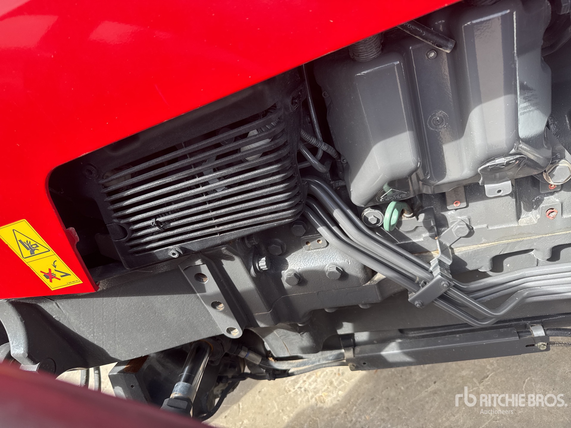 2016 Massey Ferguson 7724