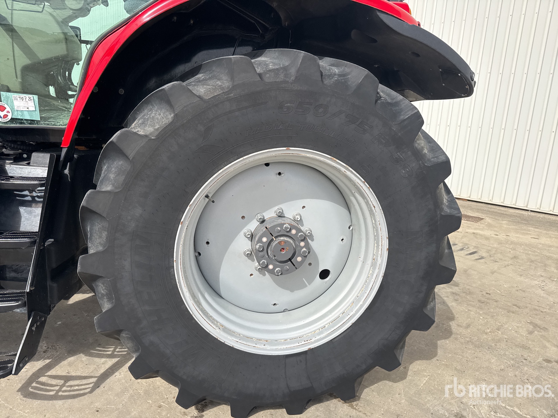 2016 Massey Ferguson 7724