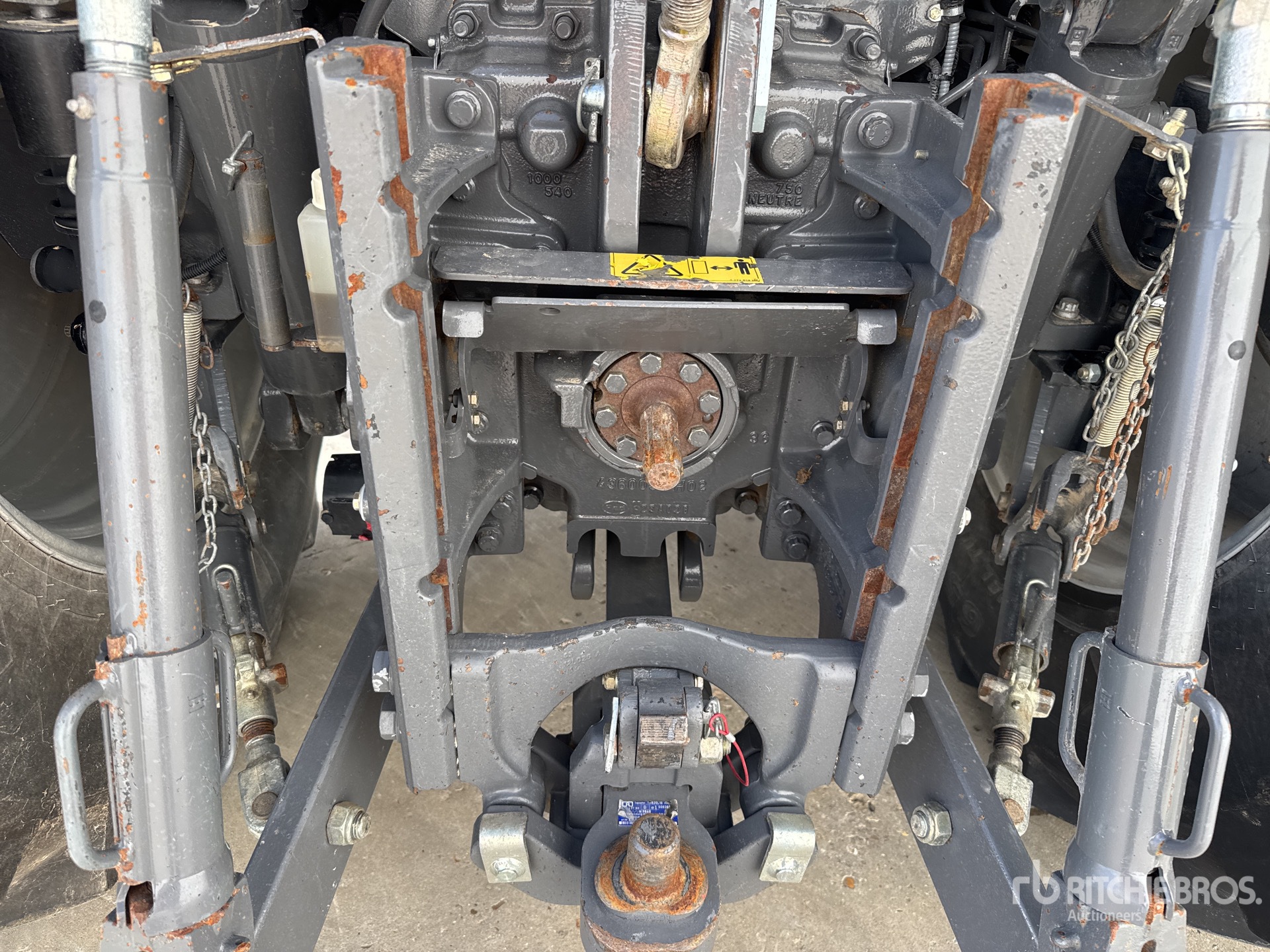 2016 Massey Ferguson 7724