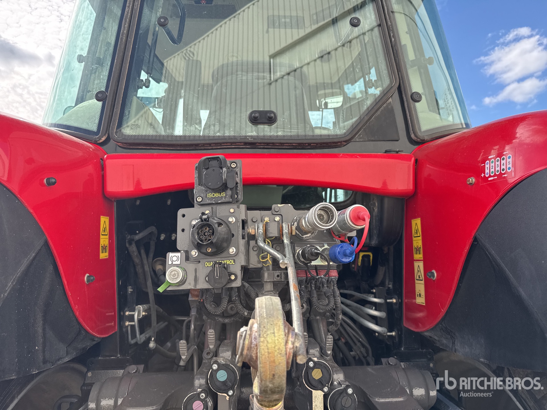 2016 Massey Ferguson 7724