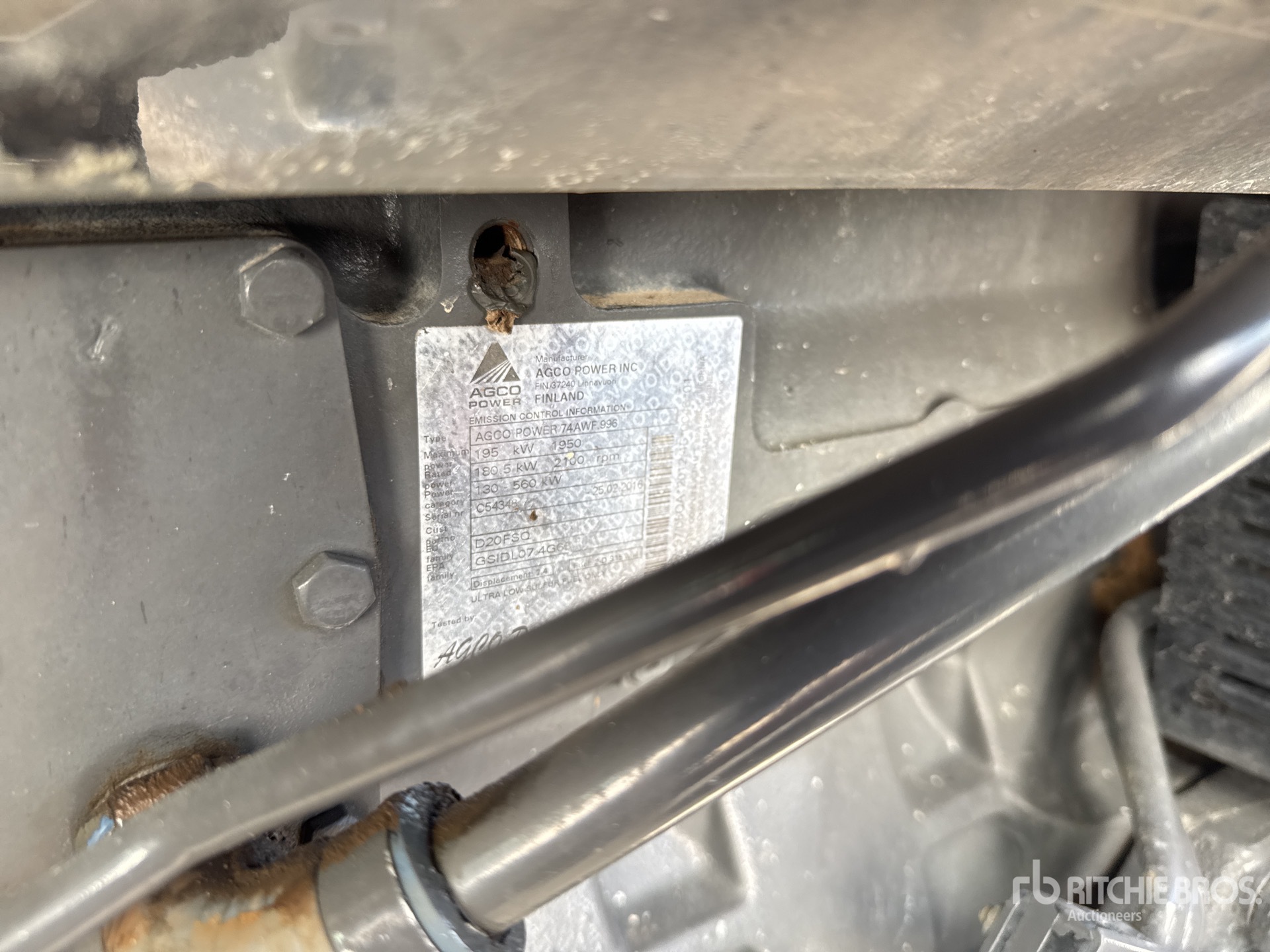 2016 Massey Ferguson 7724