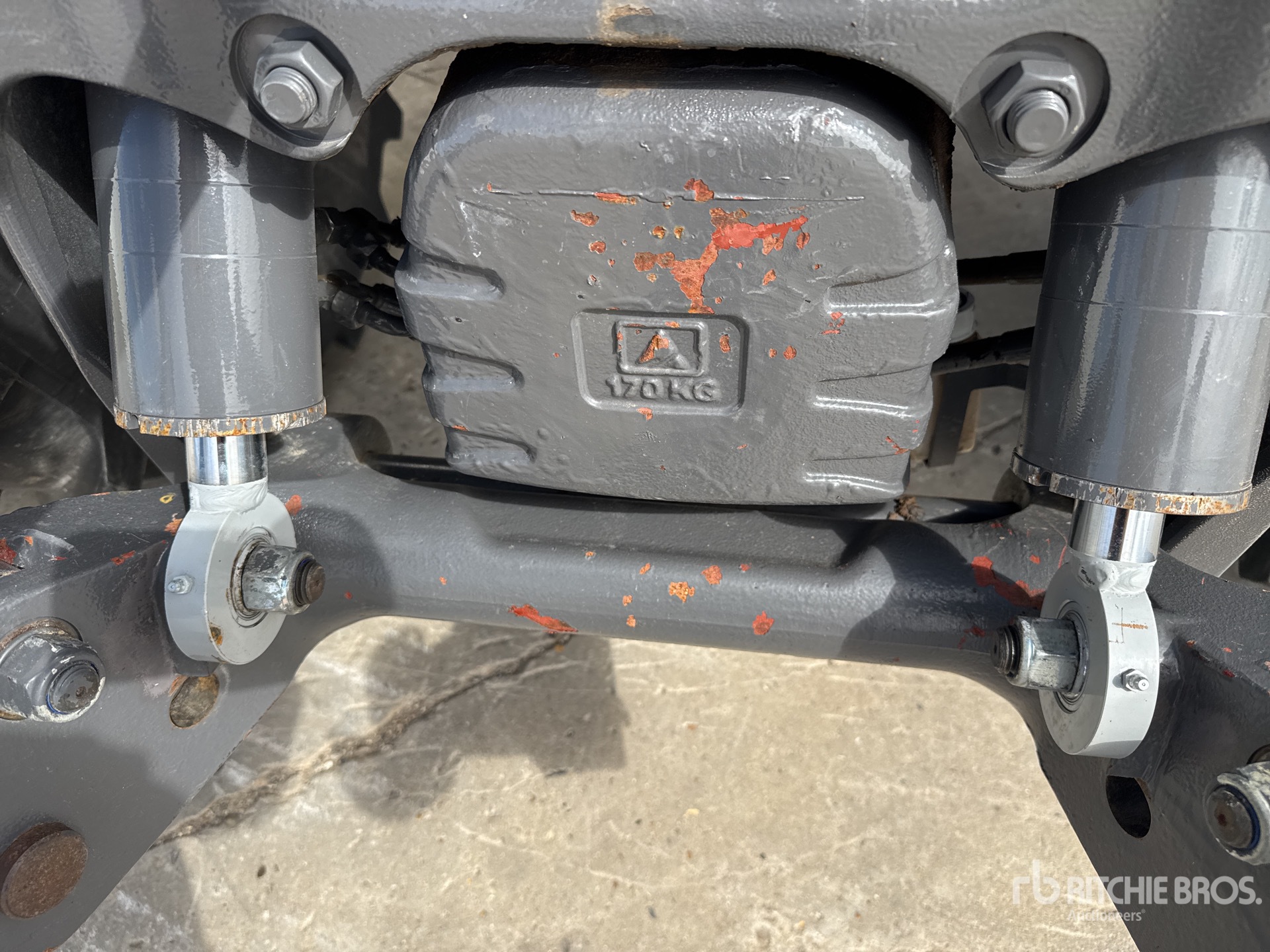2016 Massey Ferguson 7724