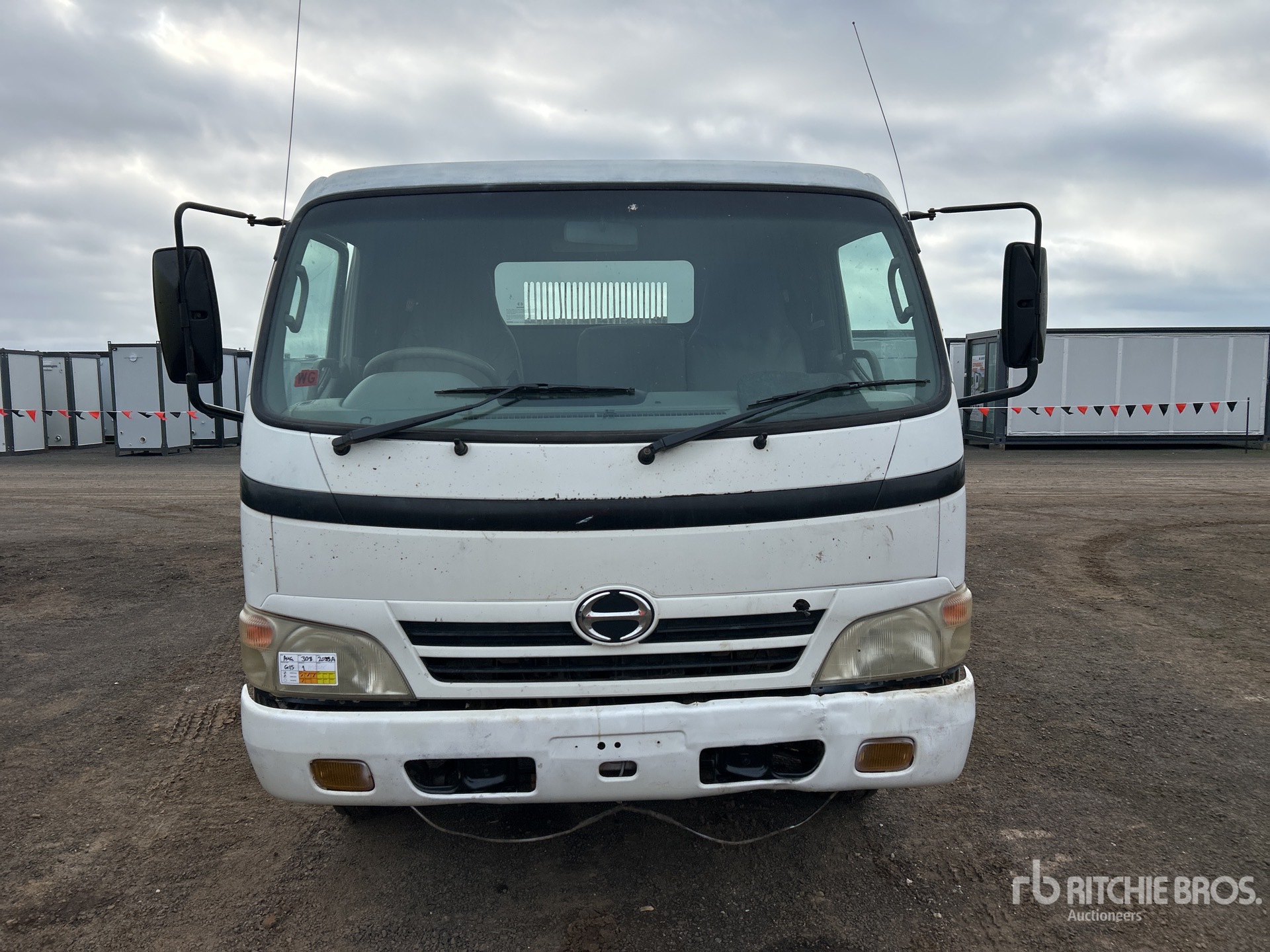 2007 Hino 300