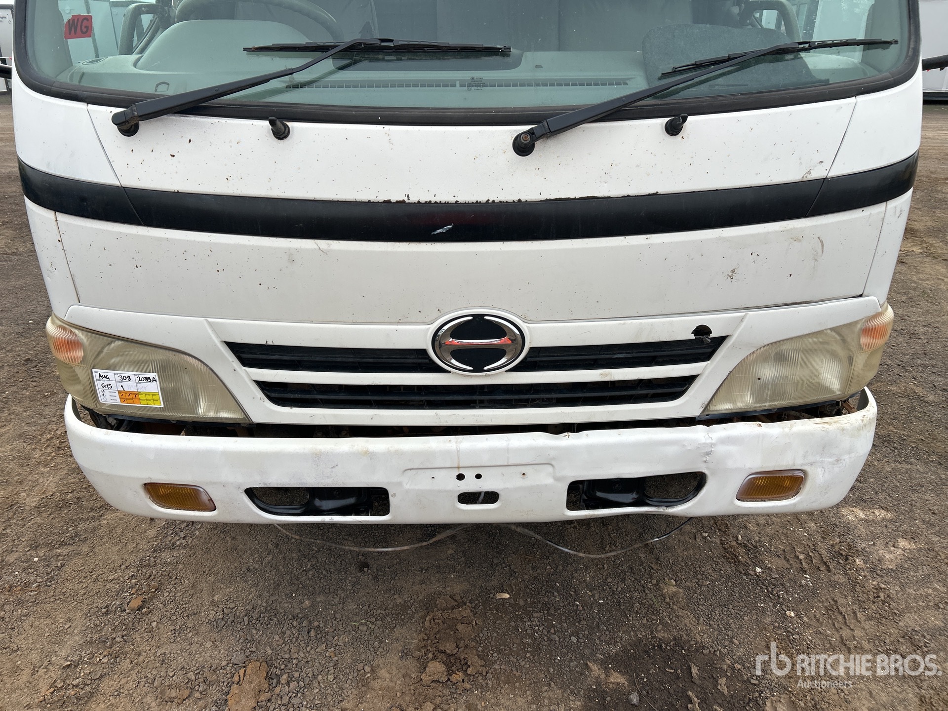 2007 Hino 300