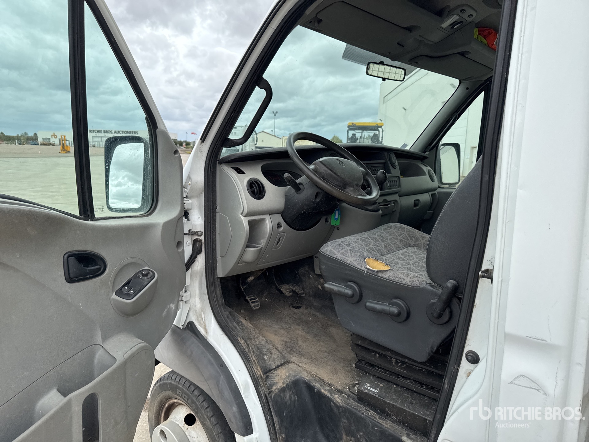 2008 Renault MASCOTT 130DXI
