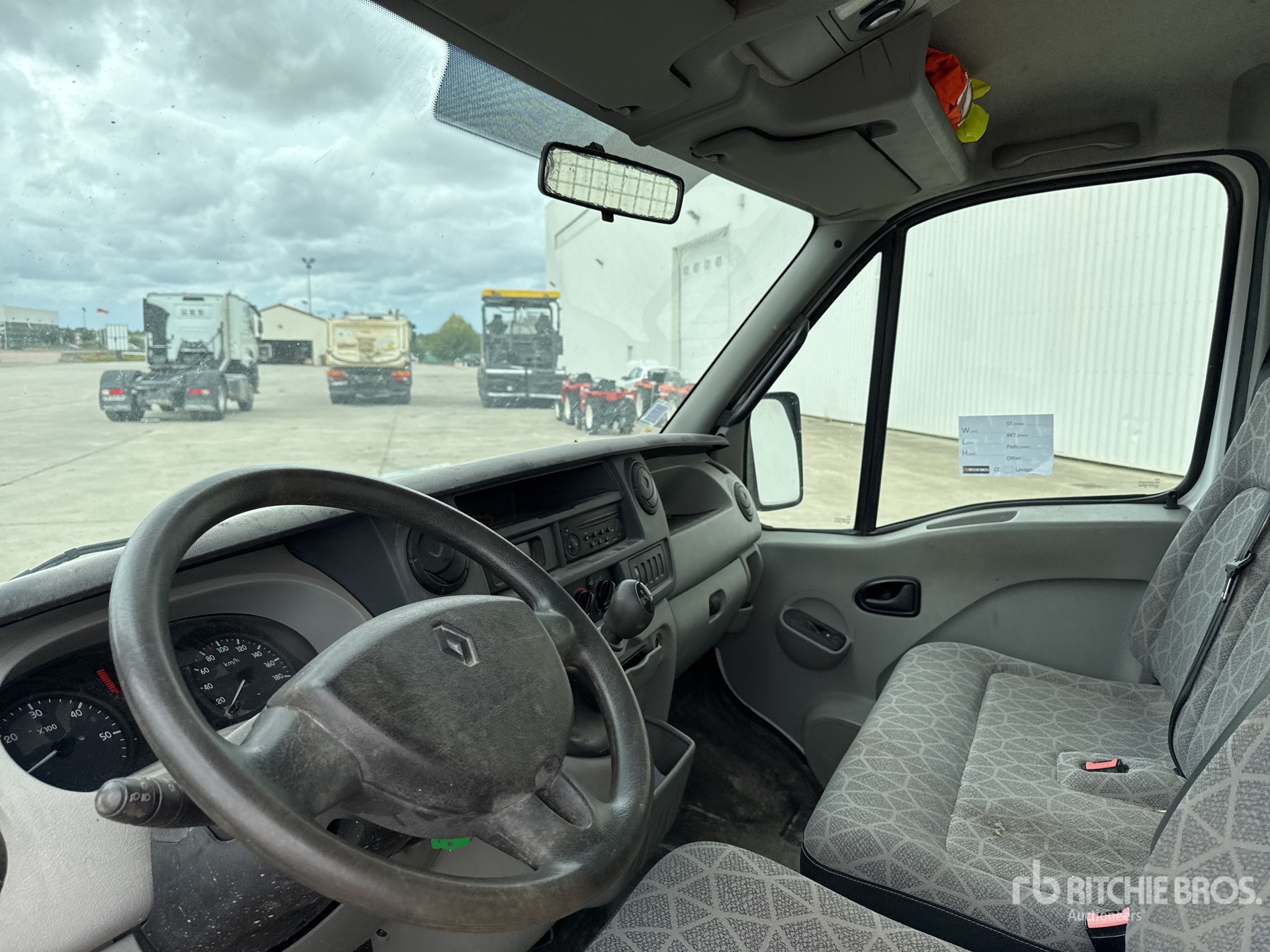 2008 Renault MASCOTT 130DXI