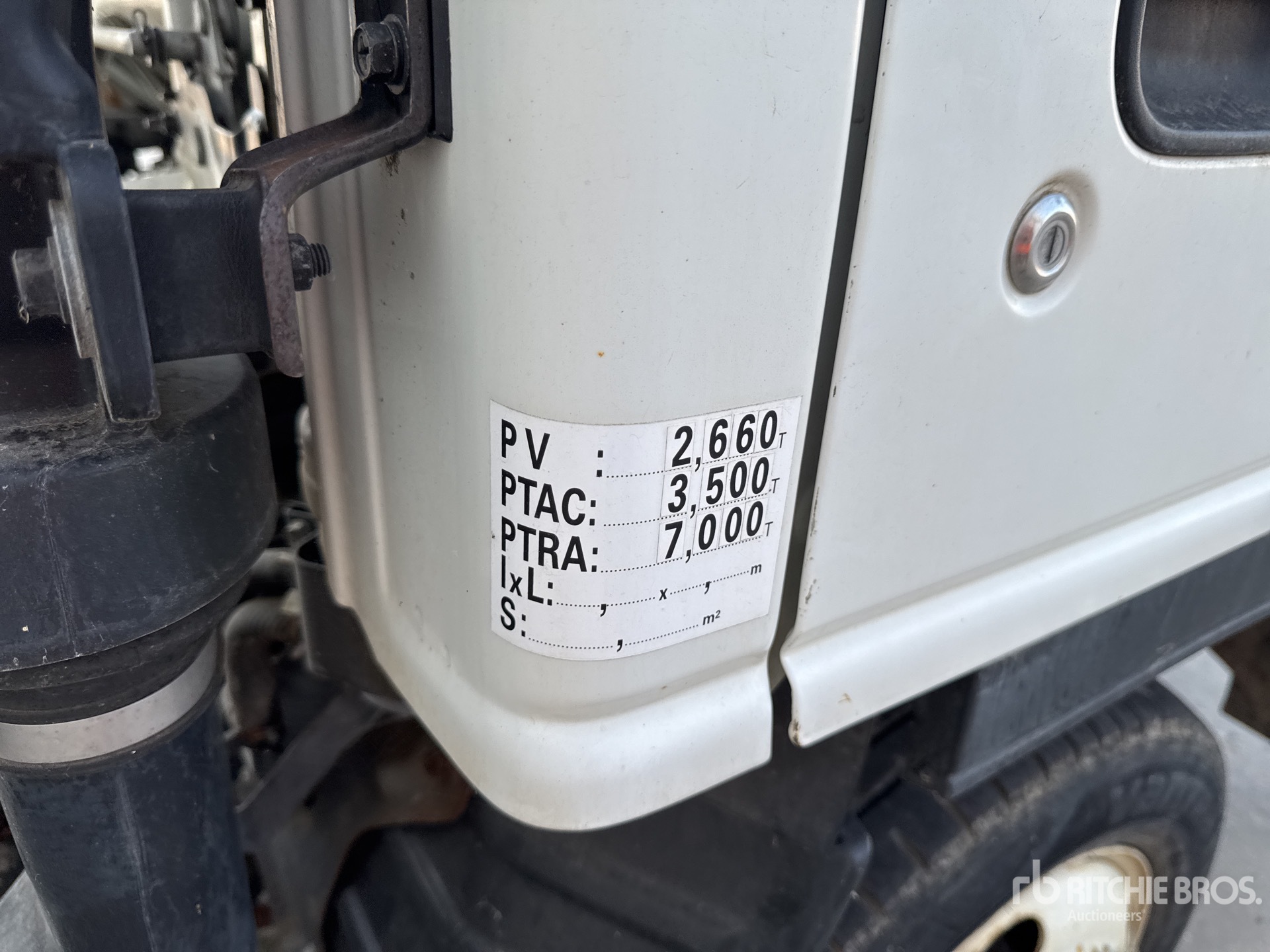 2007 Isuzu P35.Y07