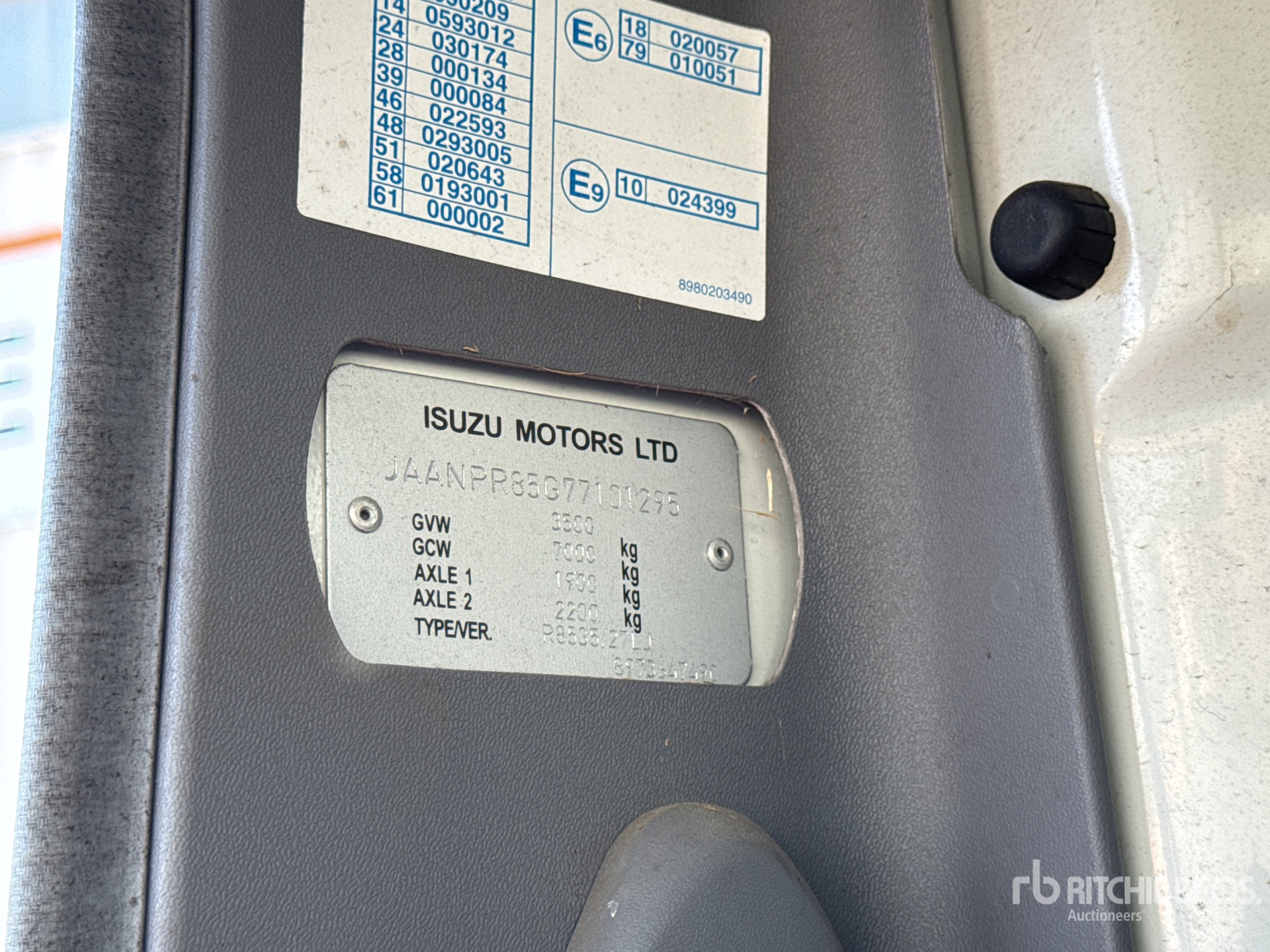 2007 Isuzu P35.Y07