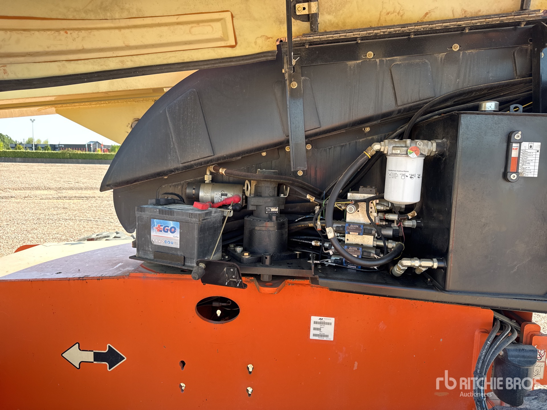 2016 JLG 660SJ