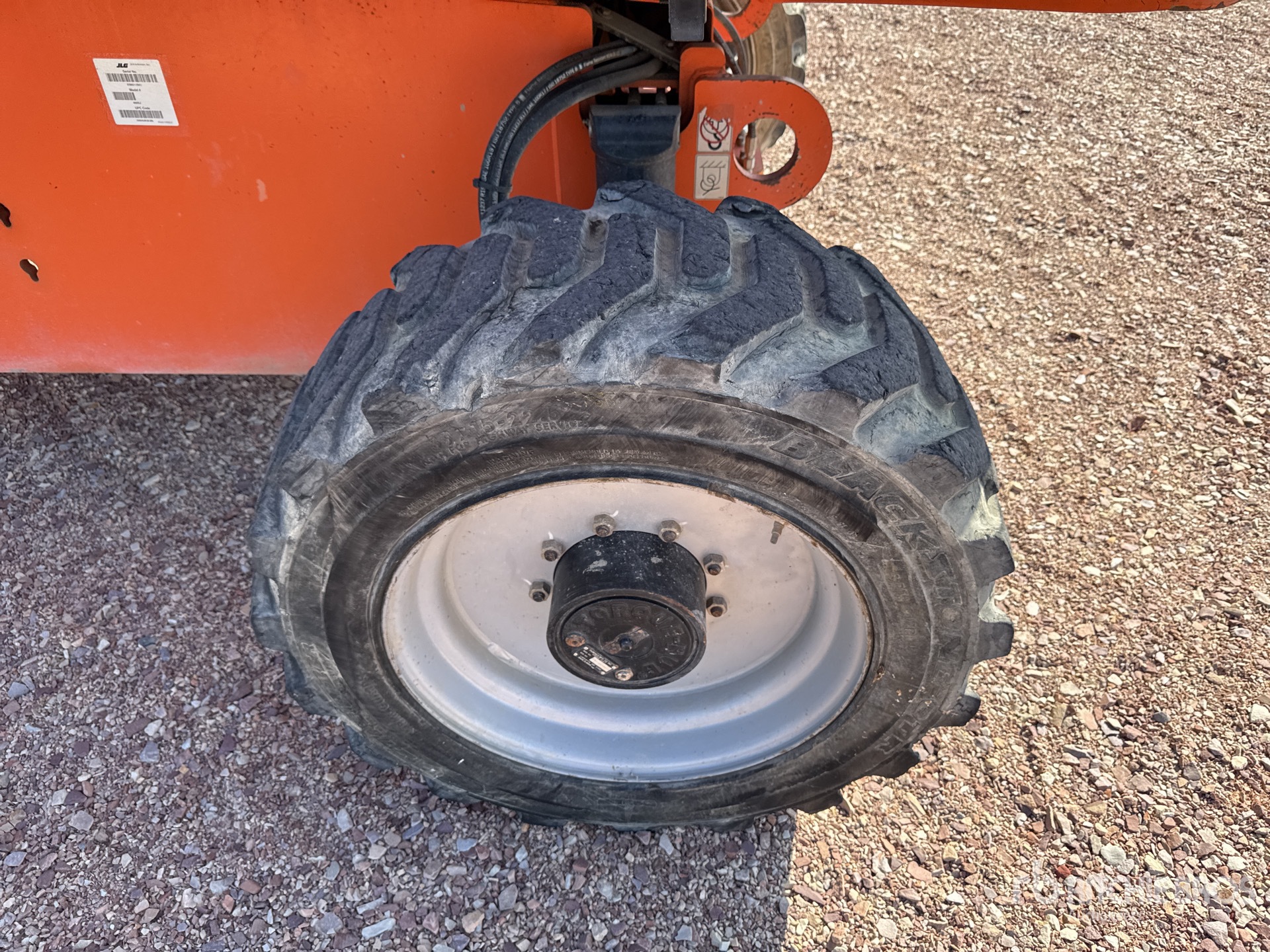 2016 JLG 660SJ