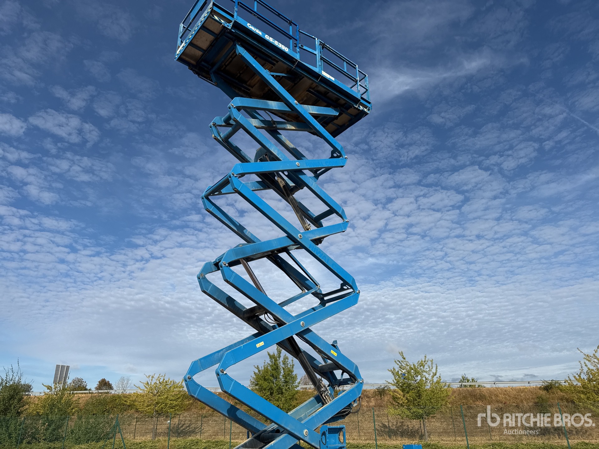 2016 Genie GS-5390