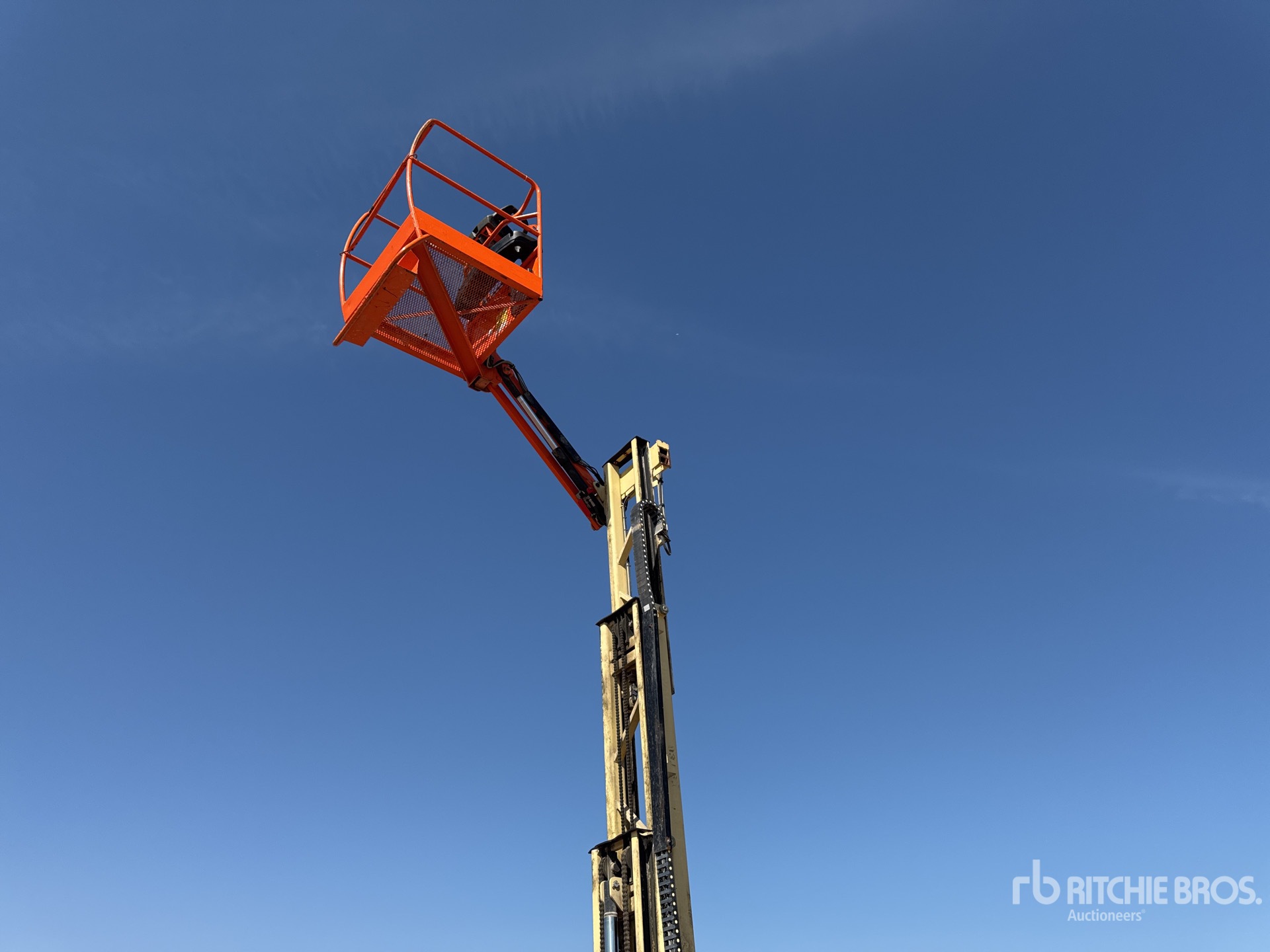 2013 JLG TOUCAN 8E