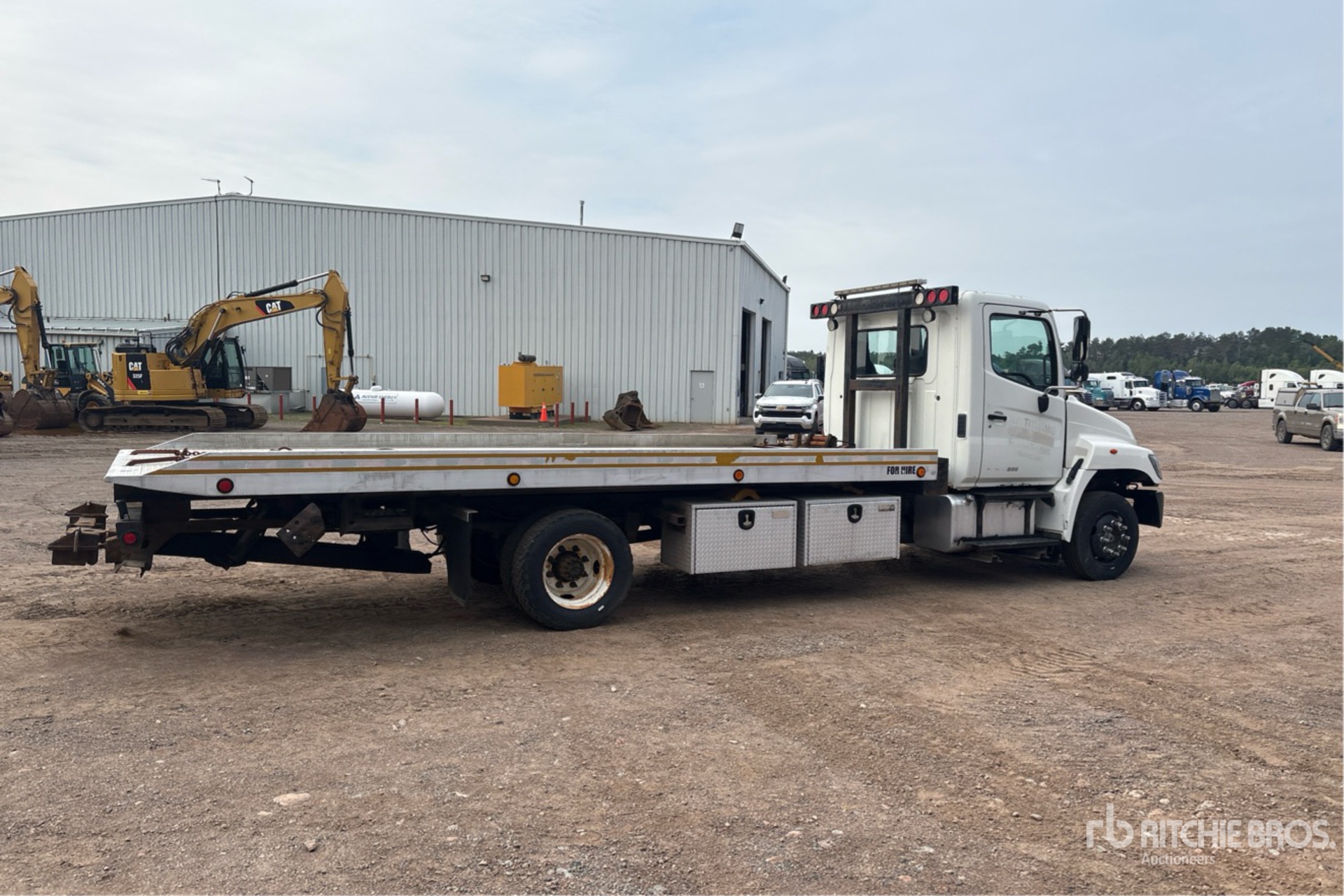 2007 Hino 258