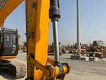 Hydraulics with Bucket Cylinder