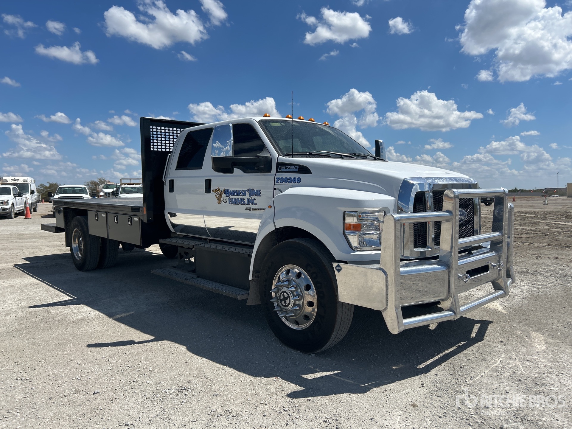 2025 Ford F-750