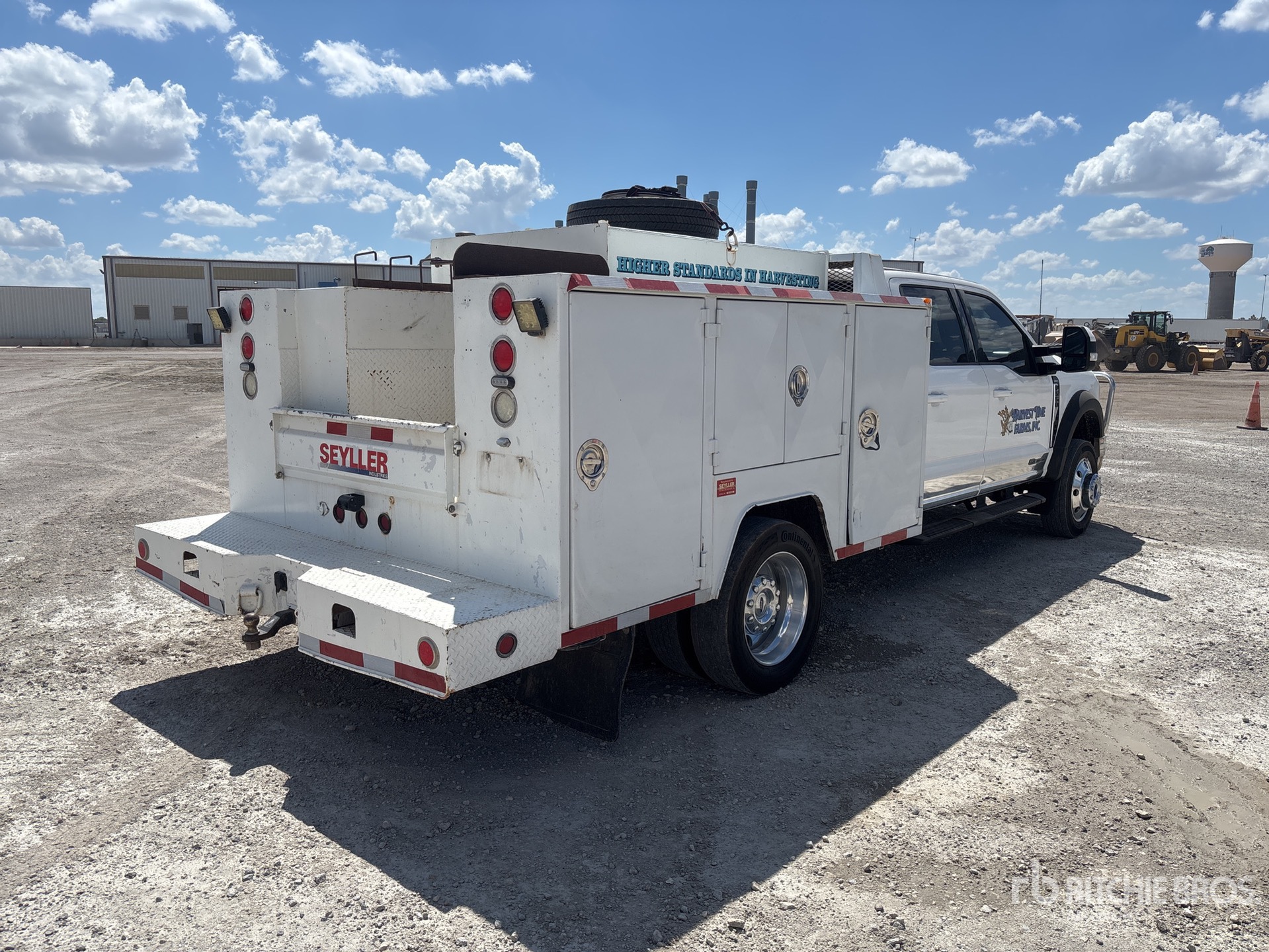 2025 Ford F-550