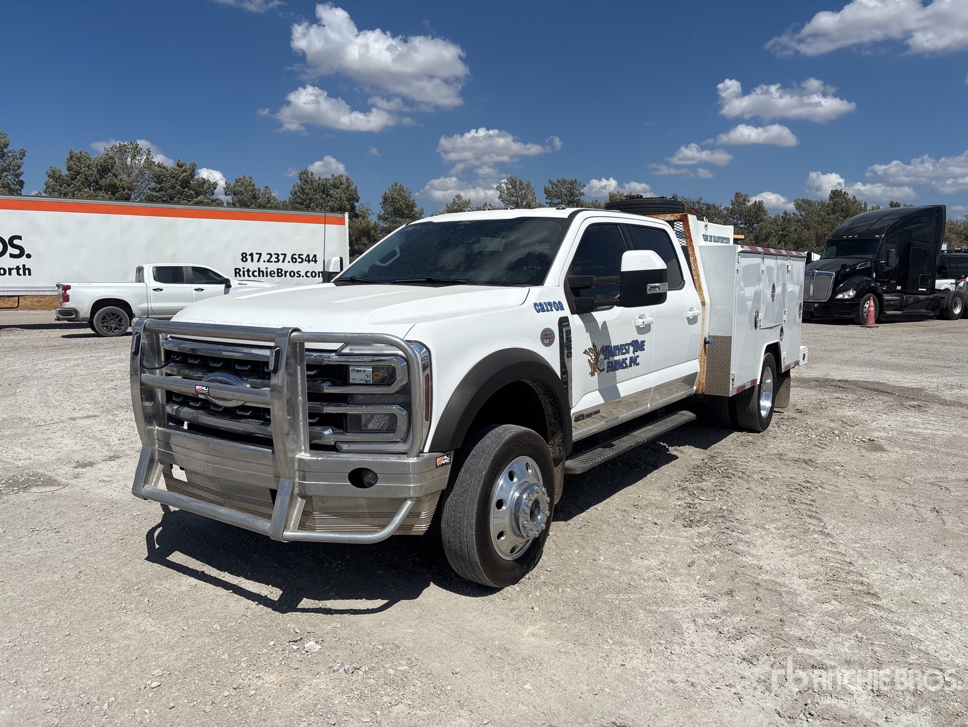 Photo of 2025 Ford F-550