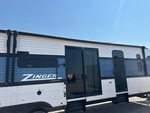 Services publics de l'extérieur with
