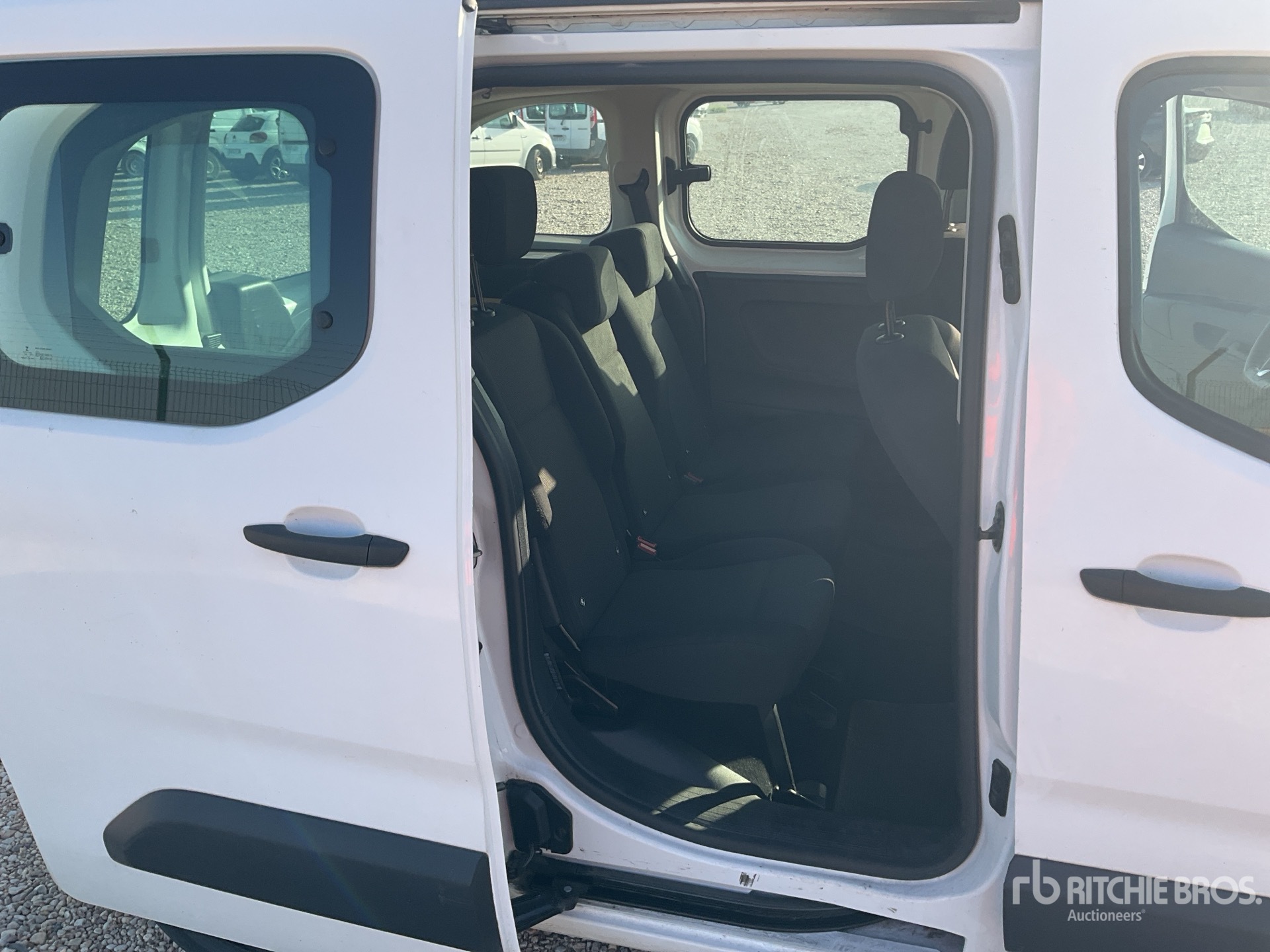 2021 Opel COMBO
