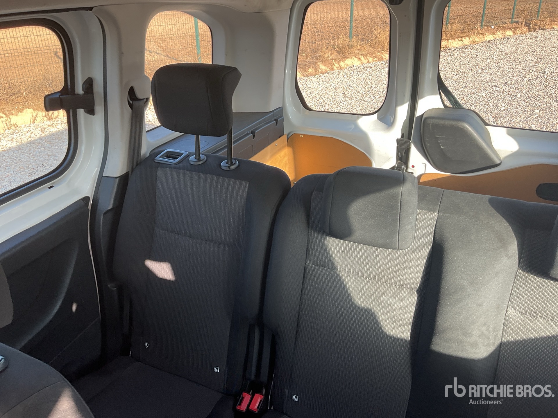 2021 Opel COMBO