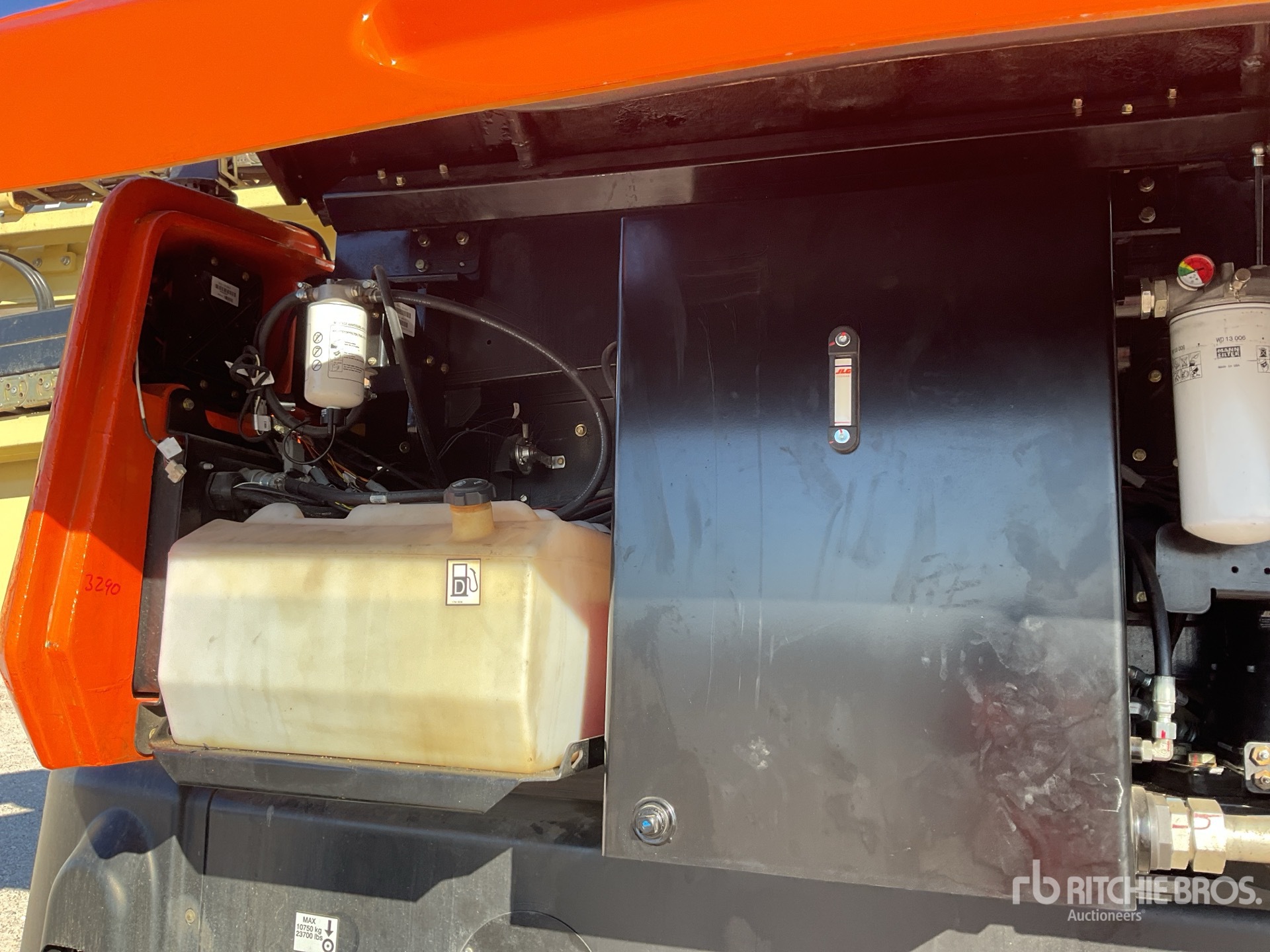 2024 JLG 1250AJP