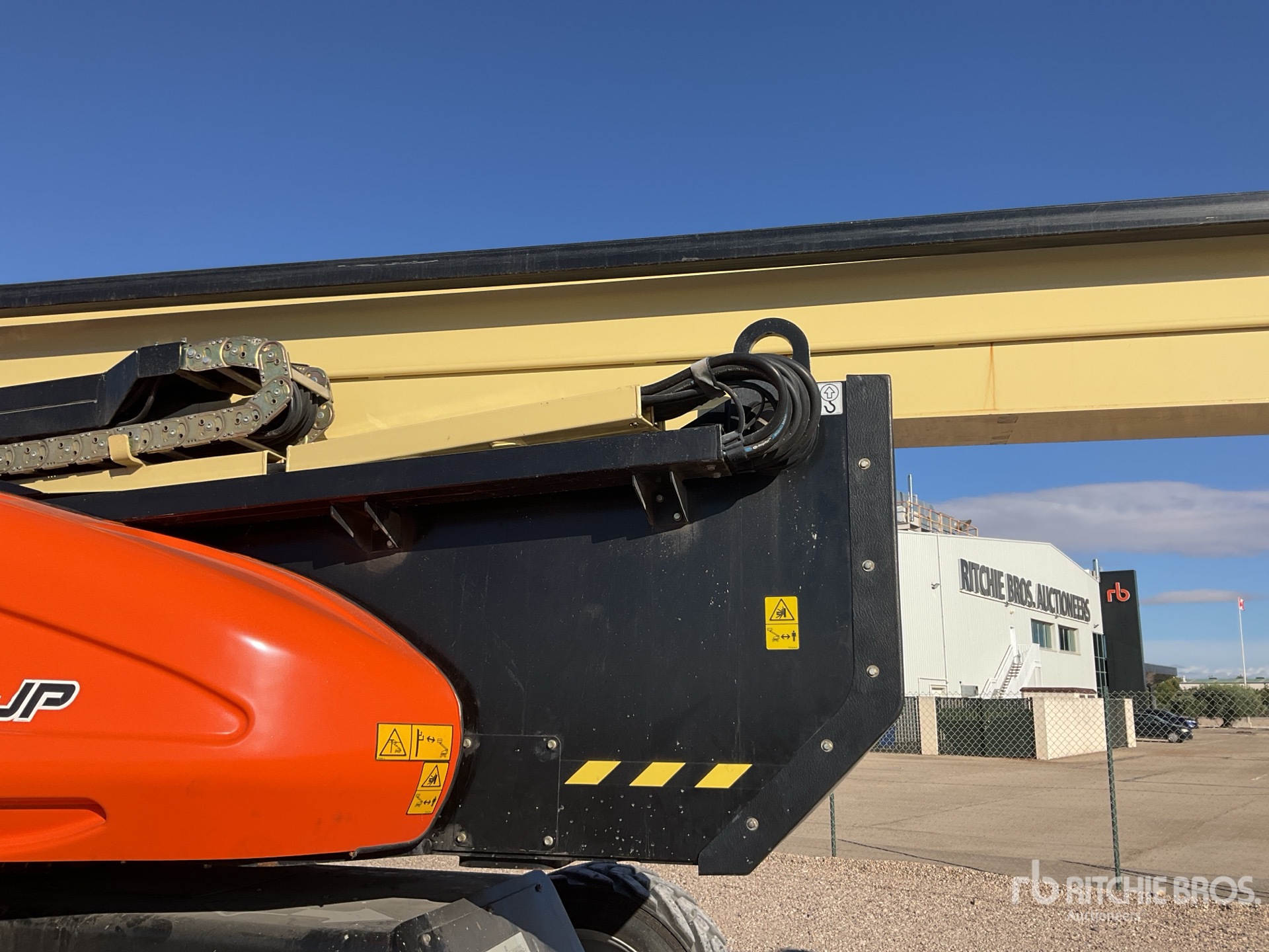 2024 JLG 1250AJP
