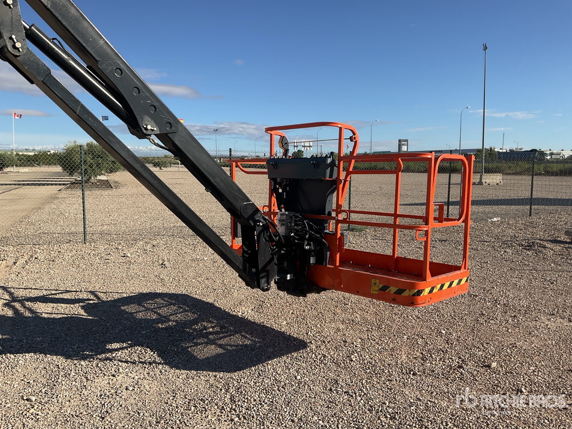 2024 JLG 1250AJP