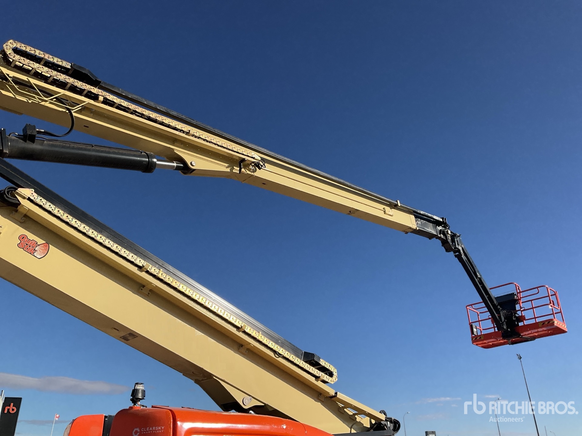 2024 JLG 1250AJP