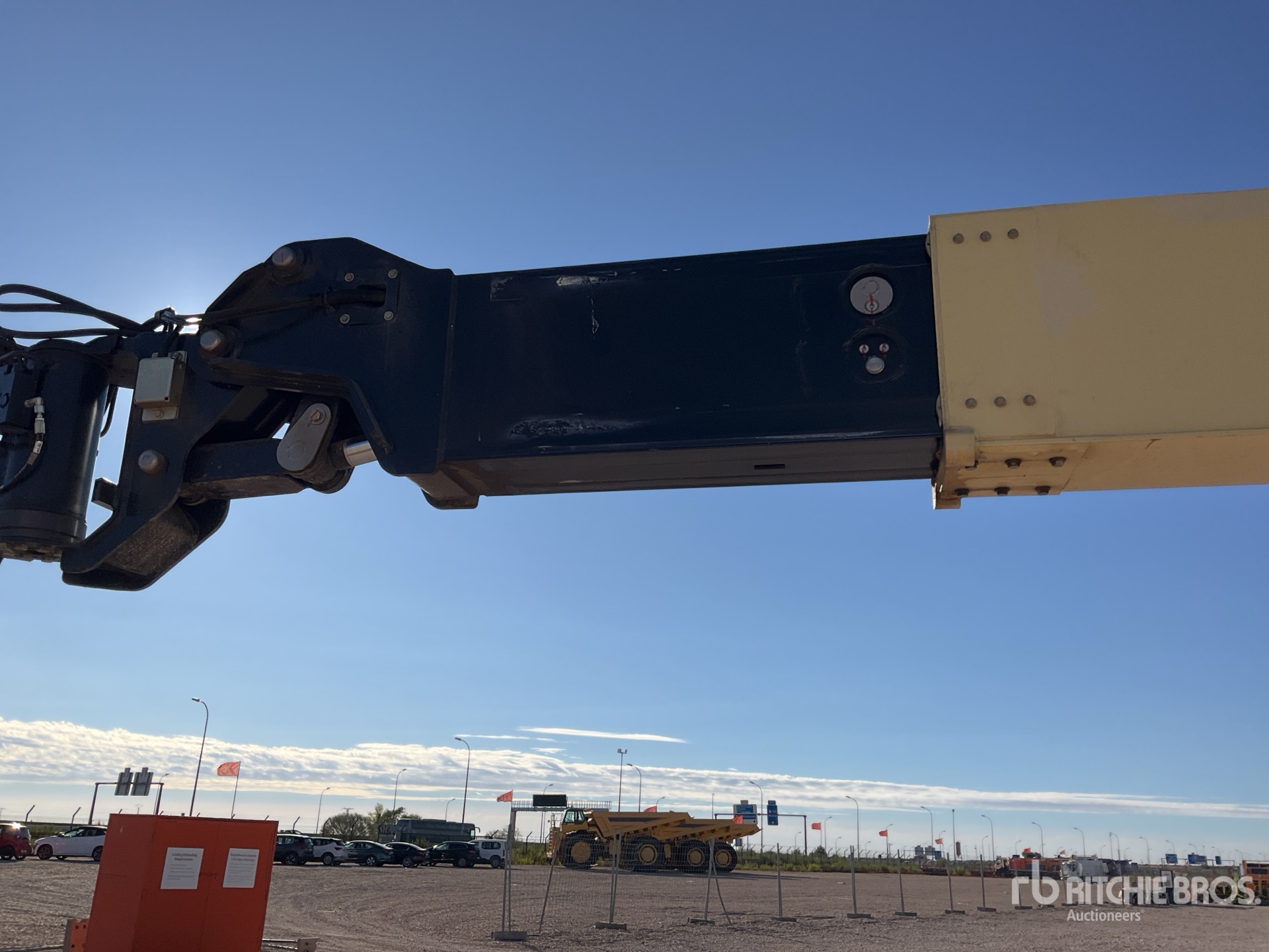 2024 JLG 1250AJP