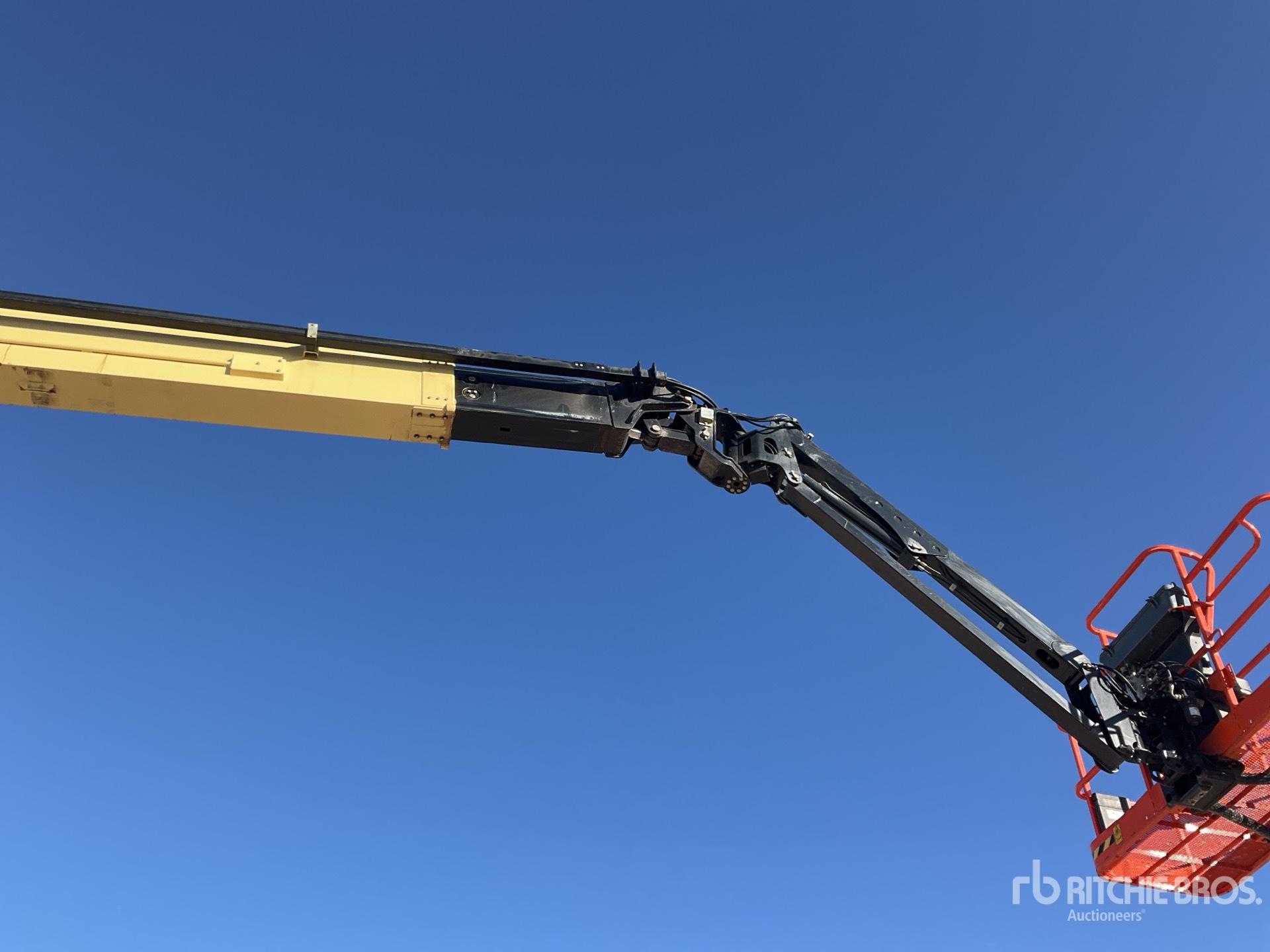 2024 JLG 1250AJP