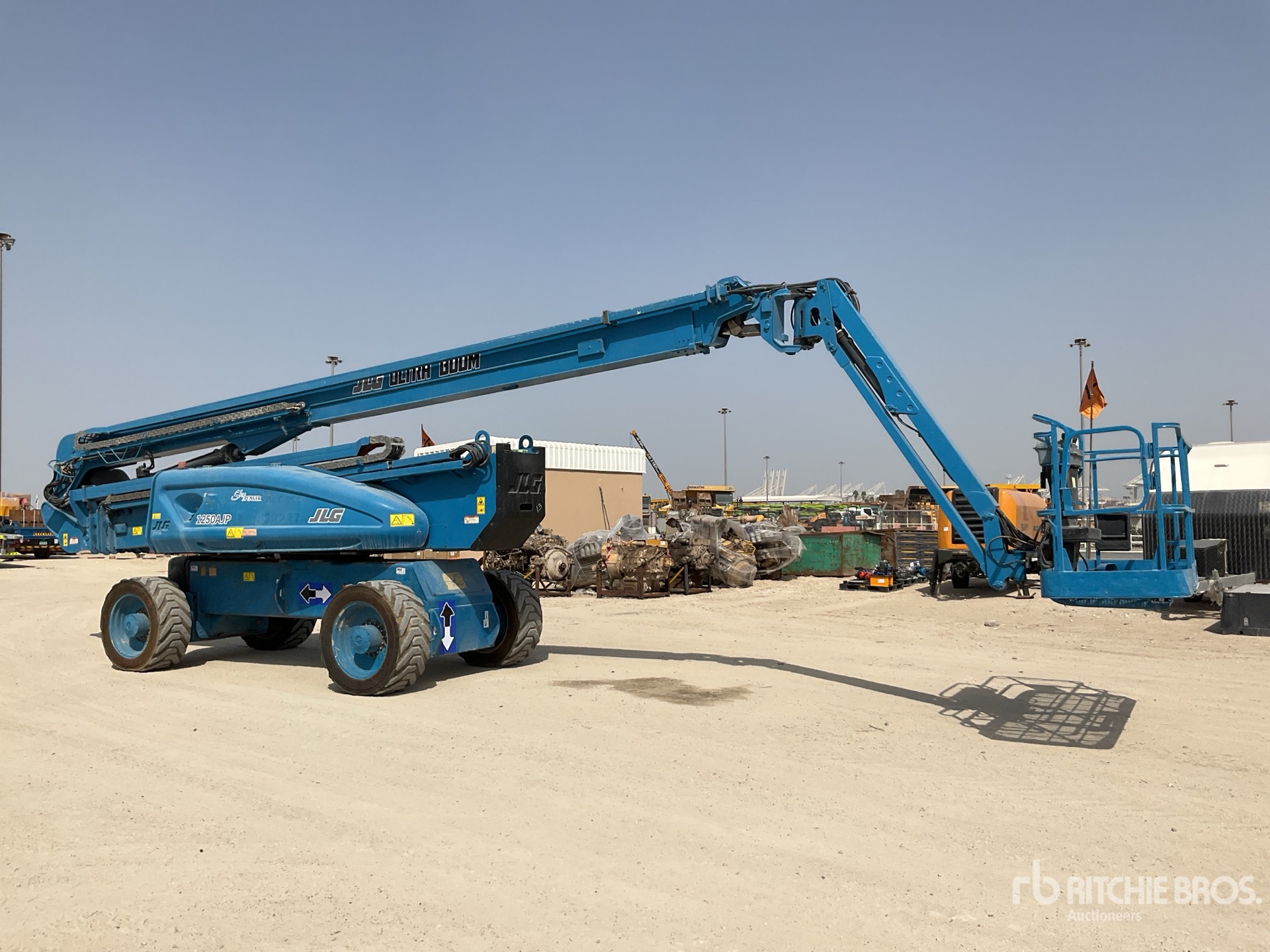 2005 JLG 1250AJ