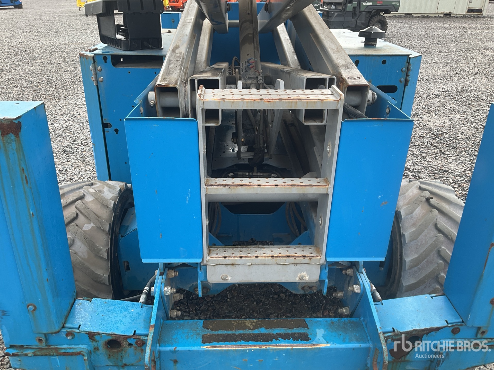 2012 Genie GS-3369