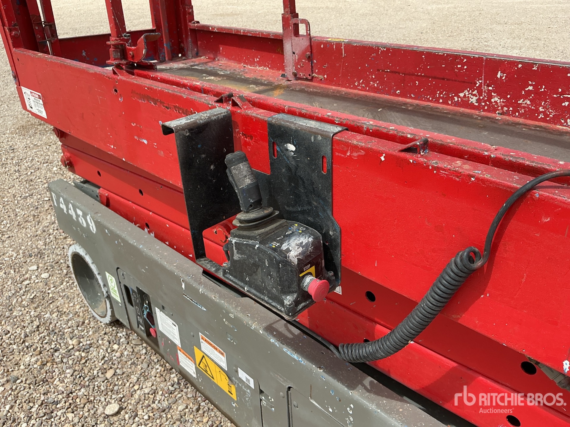 2006 Genie GS2032