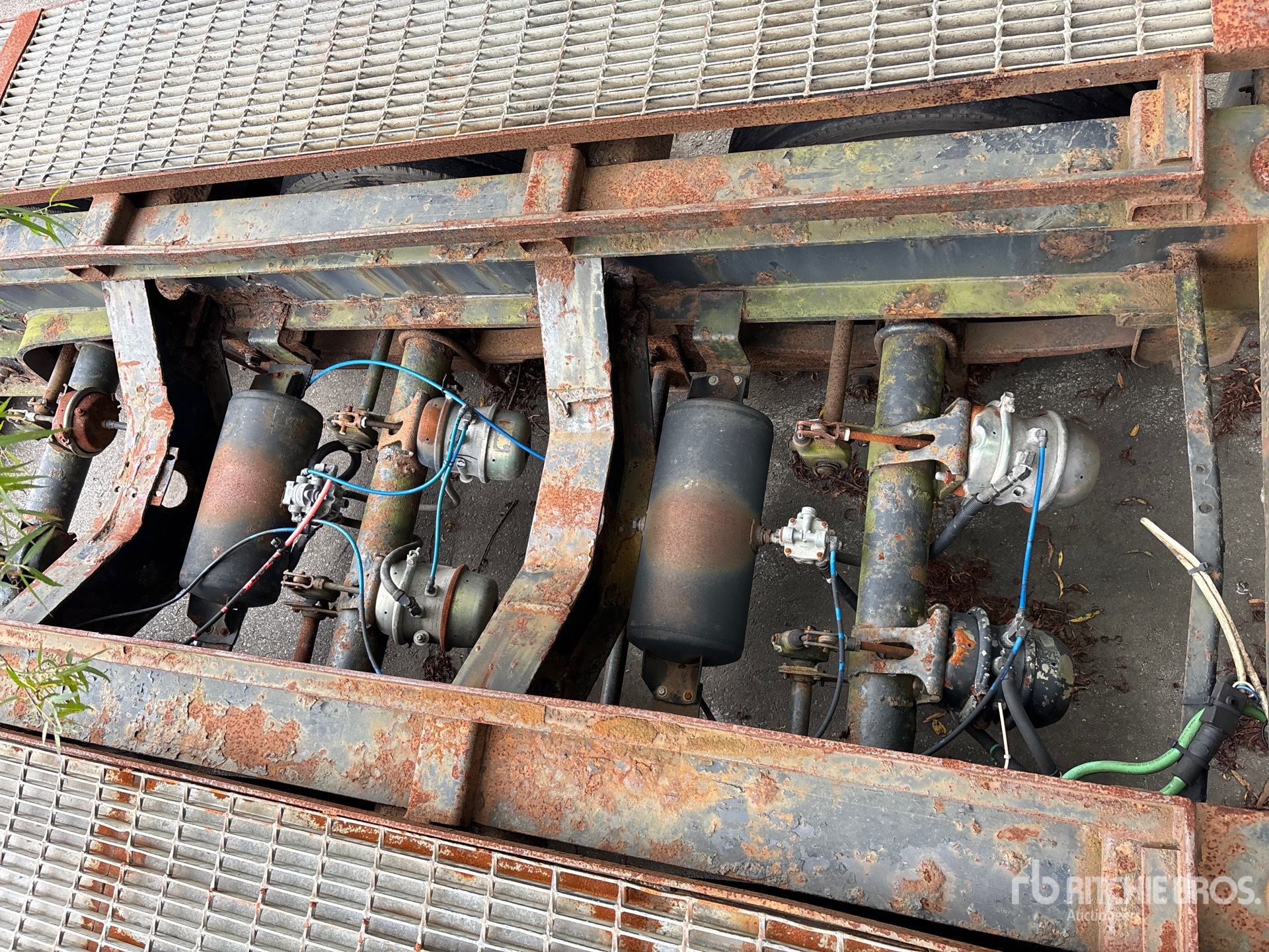 1999 Fontaine Tri/A (Inoperable)