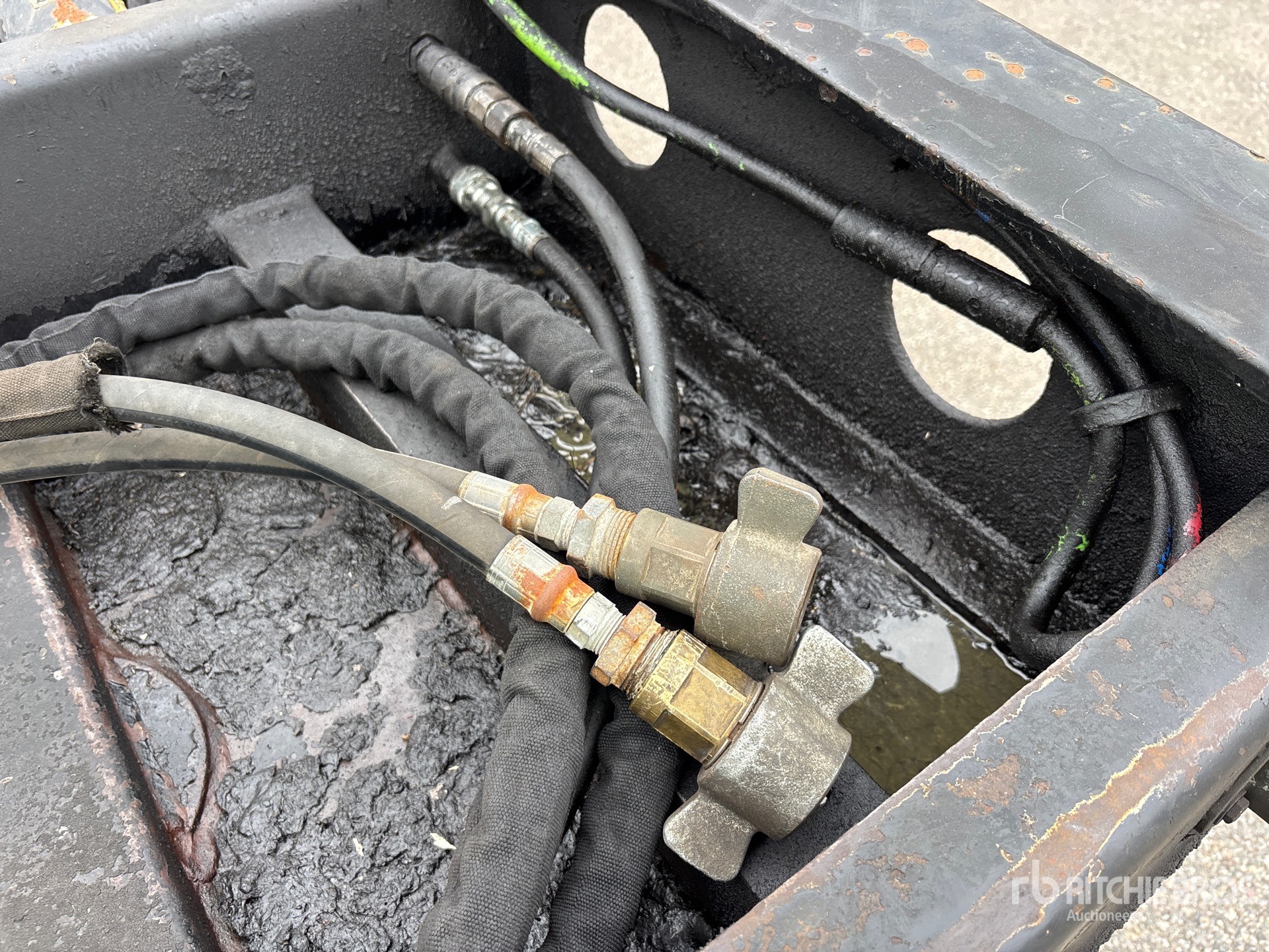 1999 Fontaine Tri/A (Inoperable)
